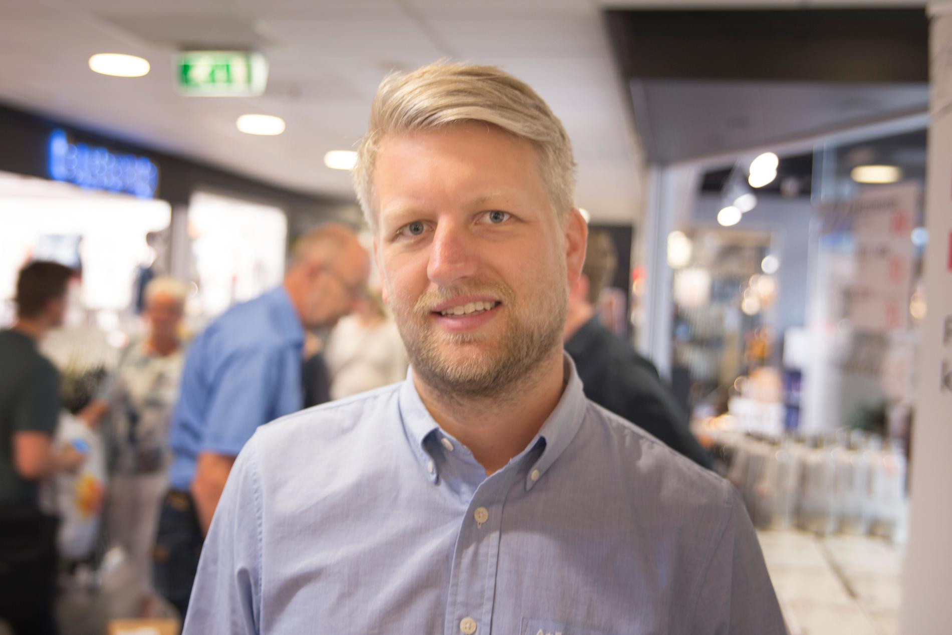 Senterleder for Lillemarkens, Fredrik Hodne. Han håper på å tangere omsetningen fra i fjor, som var på 8,5 millioner kroner.