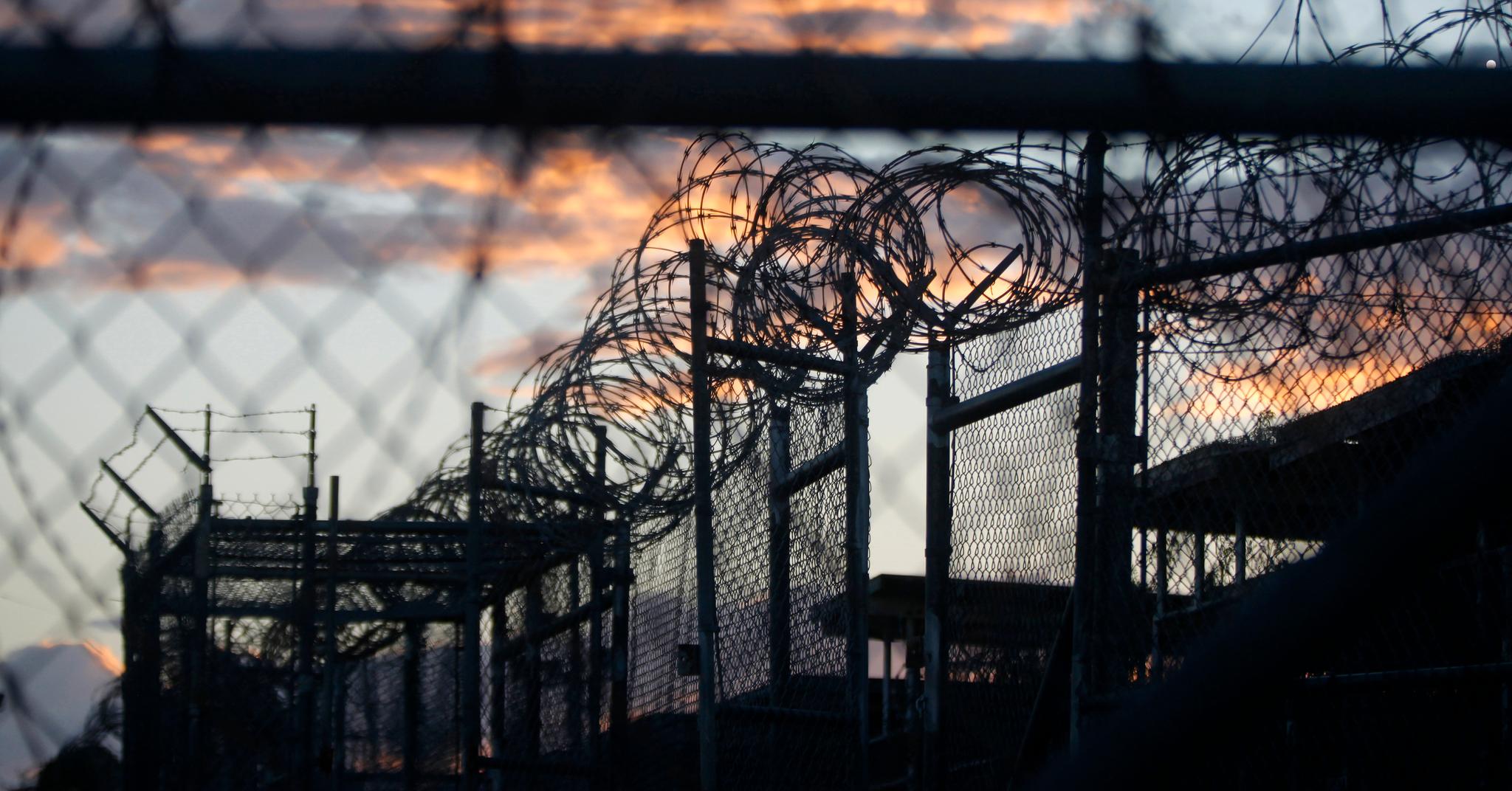 Totalt 780 er blitt internert i fangeleiren på Guantánamo siden 2002. Nå forsøker Joe Biden å bli kvitt de siste 39. 
