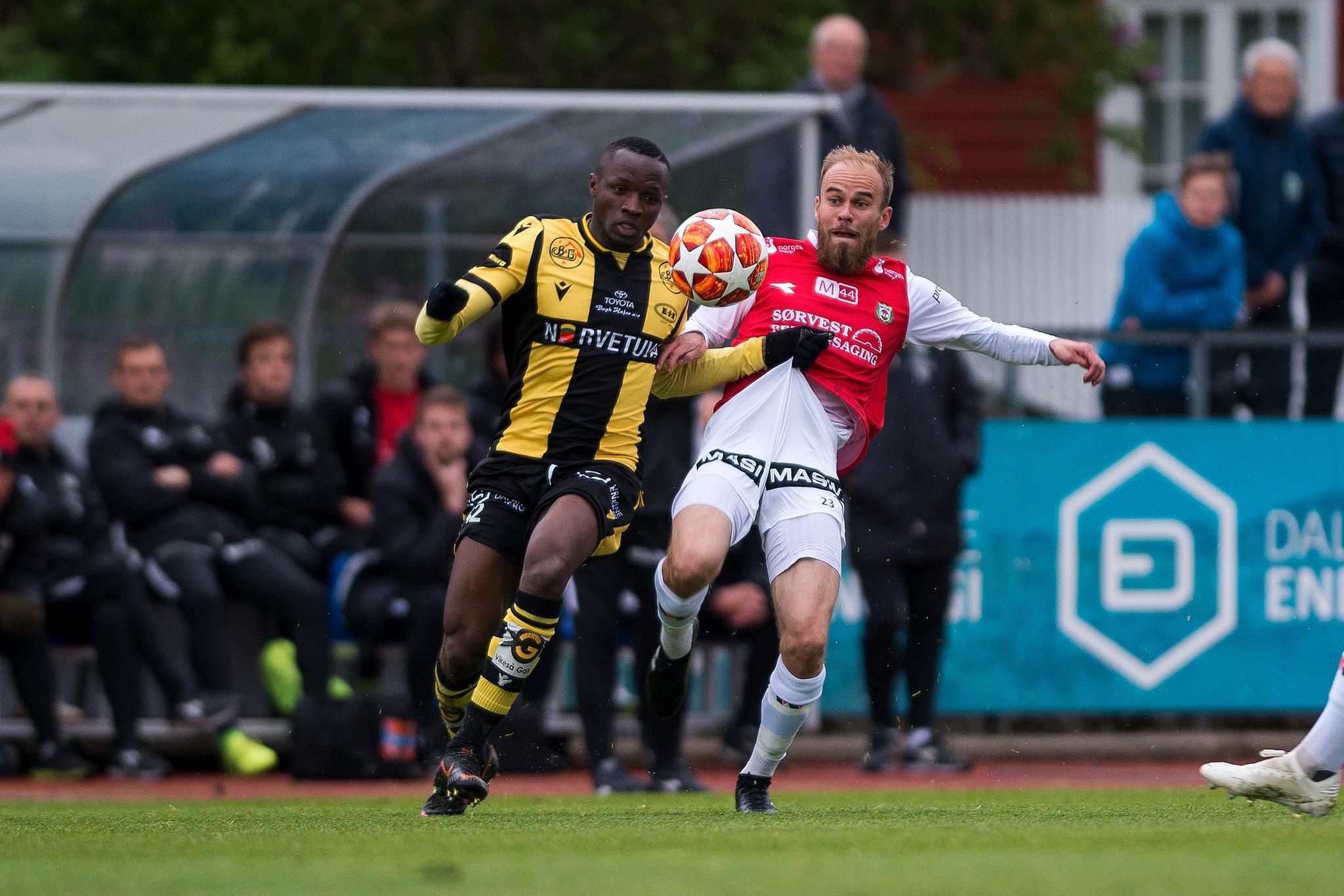 NFF håper at 2. divisjon kan starte 4. juli. Her fra en kamp mellom rivalene Egersund og Bryne i fjor. 