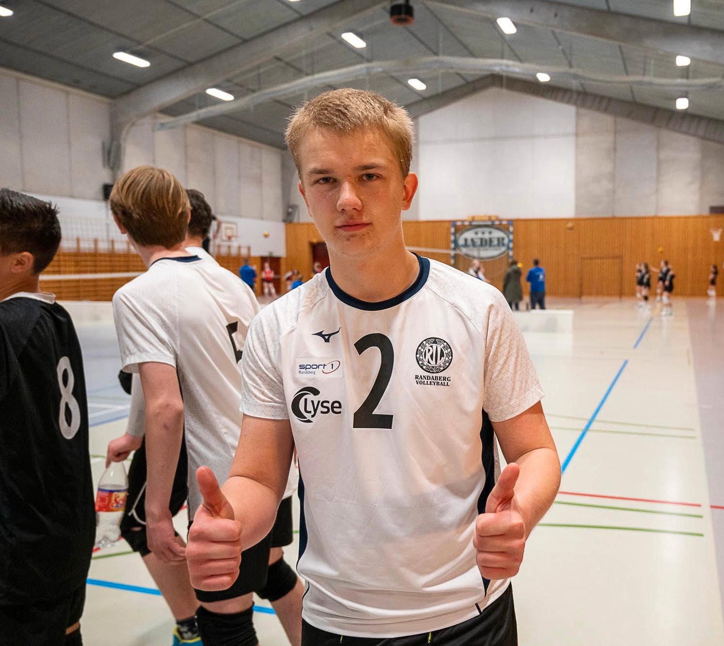 August Bø (14) skal være med på samling i regi av Norges Volleyballforbund. 