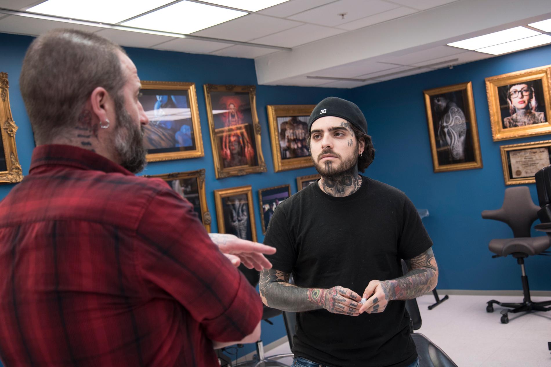 Luis Rachello har drevet tatoveringsstudioet Royals i Søregata i tre år. Hvis han skal velge en tatovering han tror er tidløs, så blir det rosen. Den ser fin ut, og kan komme i mange størrelser og fasonger.