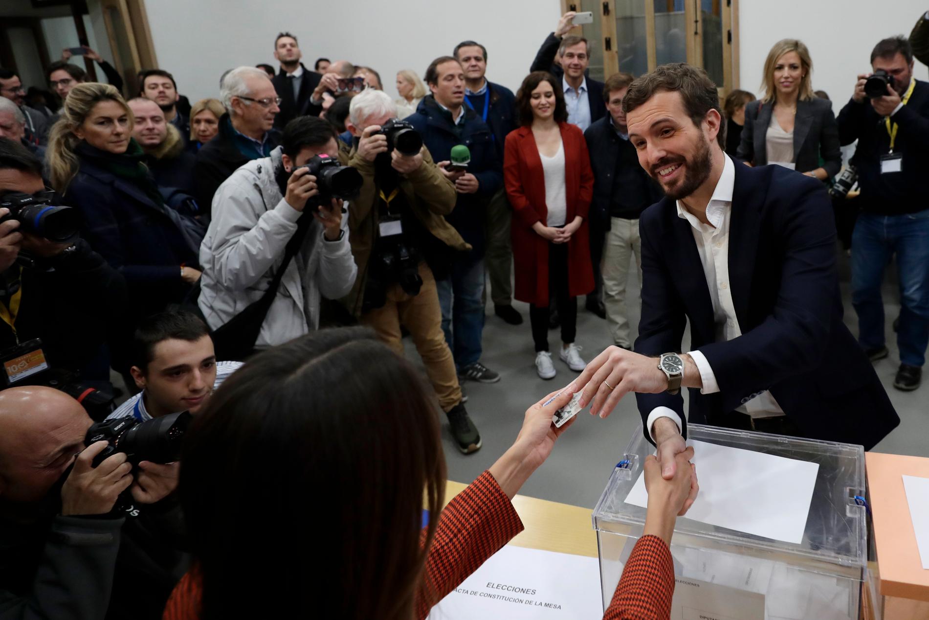 KONSERVATIV: Partileder Pablo Casado i konservative Partido Popular (PP) håpte på et bedre resultat enn i det historisk svake valget i april. 