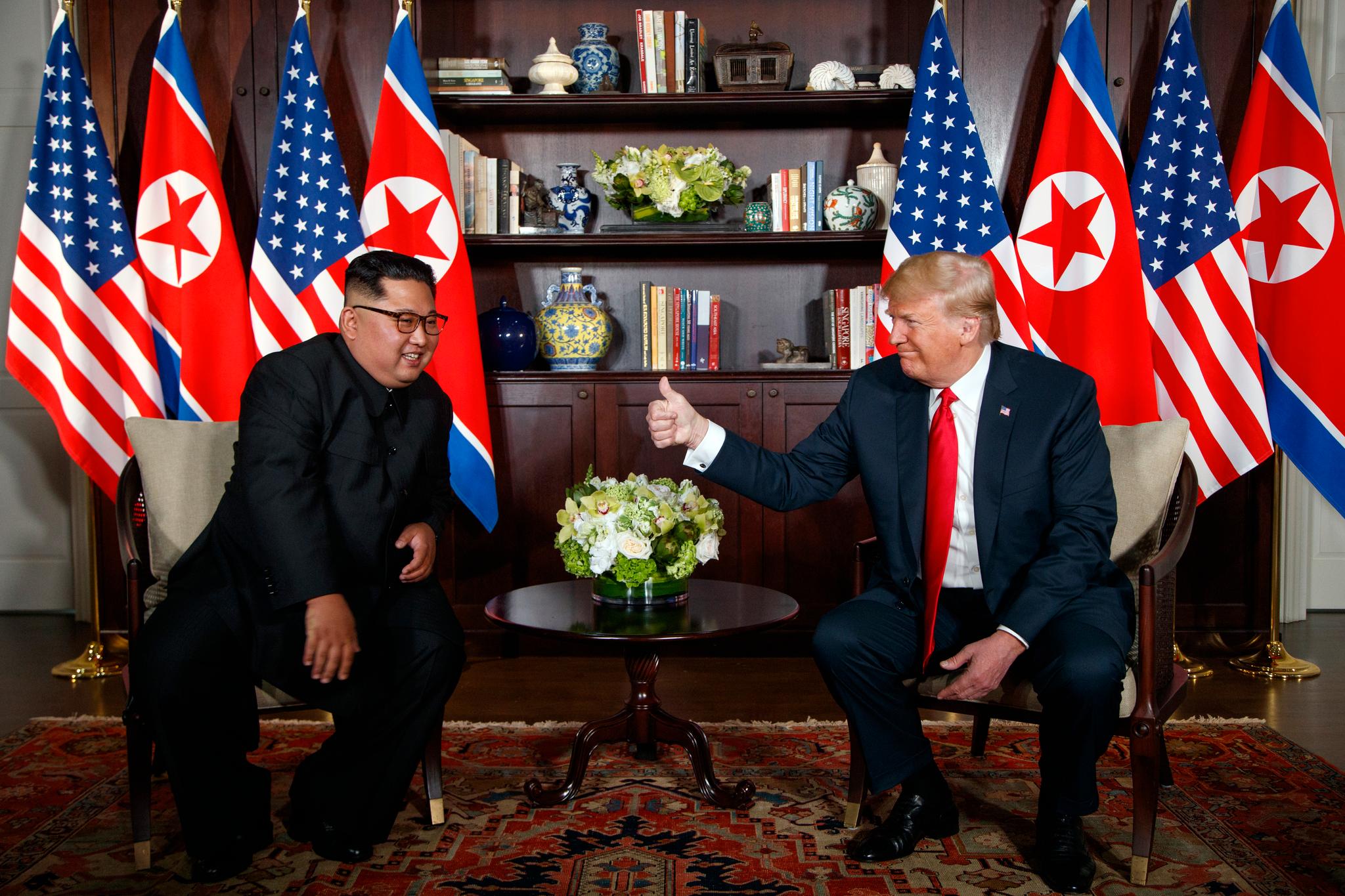 Nord-Koreas leder Kim Jong-un og USAs president Donald Trump møttes tirsdag i Singapore.