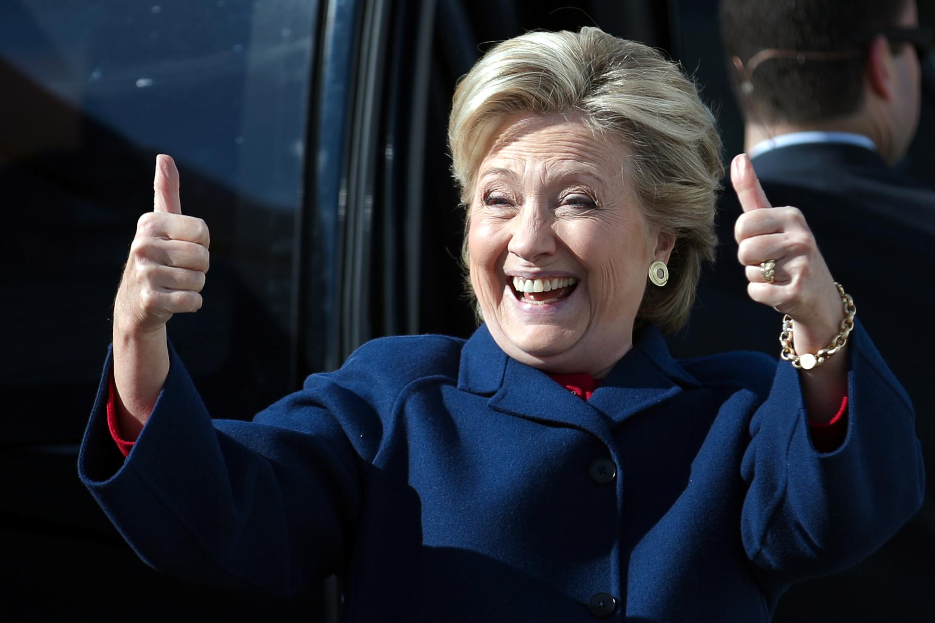 USAS NESTE PRESIDENT? Demokratenes presidentkandidat Hillary Clinton leder på så og si alle meningsmålinger i USA, selv i viktige vippestater som Florida. Foto: Reuters / NTB scanpix