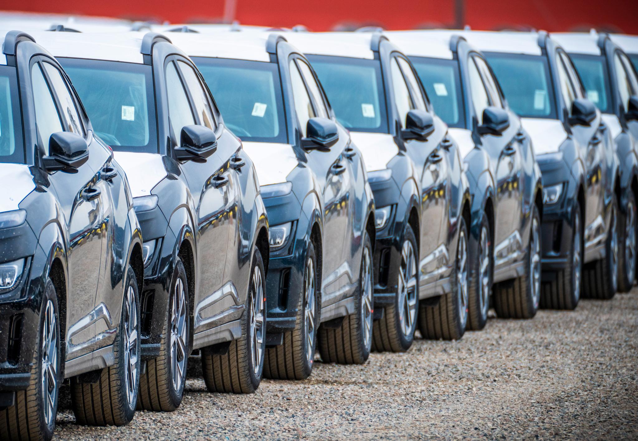 Listeprisene på nye personbiler økte med 8,9 prosent i 2023.