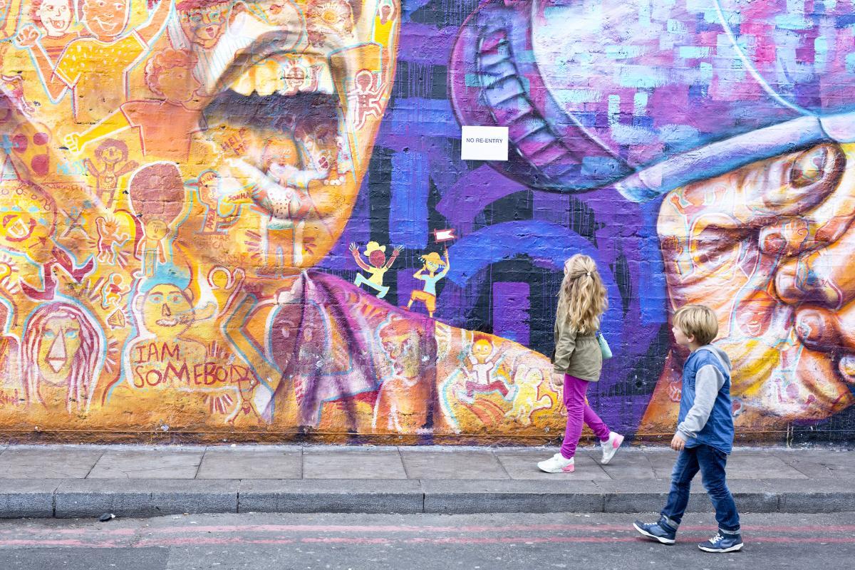 GATEKUNST: Ta en guidet rusletur i kule Shoreditch og opplev fargerik gatekunst