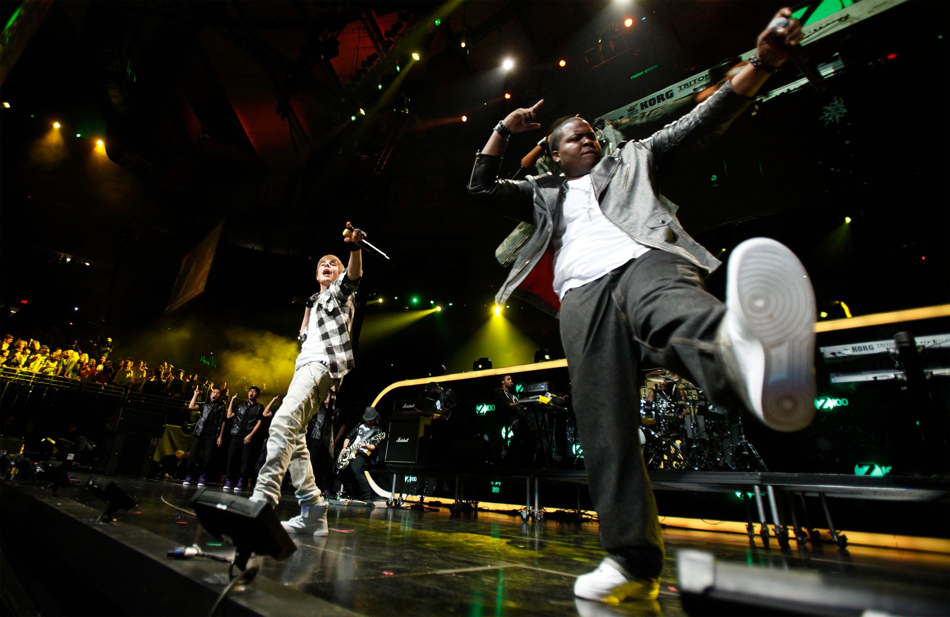 Sean Kingston har samarbeidet med flere store artister tidligere. Her er han på scenen sammen med Justin Bieber.