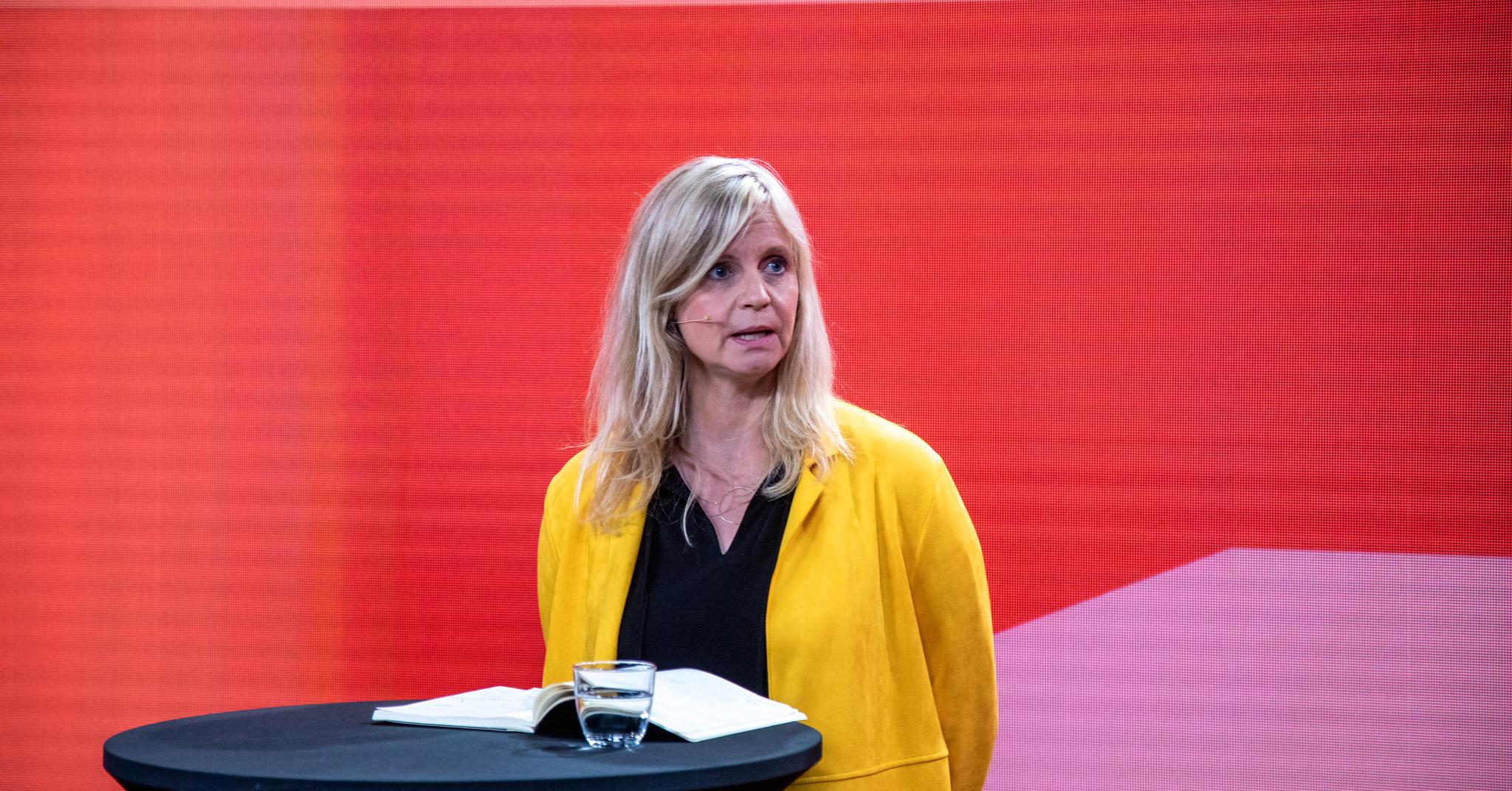 TV 2s nyhetsredaktør Karianne Solbrække får kritikk.