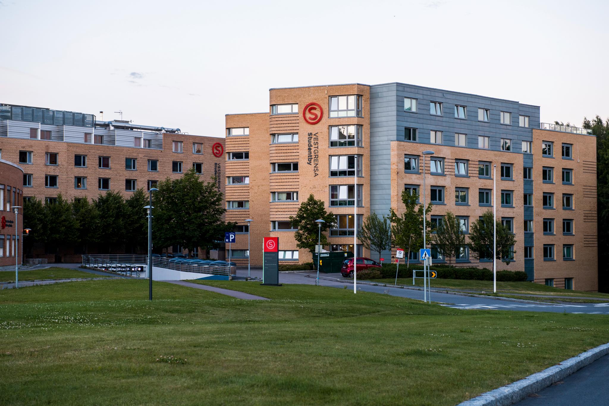 To uker før studiestart venter over 17.000 studenter i kø på bolig. Bildet viser Vestgrensa studentby på Gaustad i Oslo. Arkivfoto: Jon Olav Nesvold / NTB scanpix