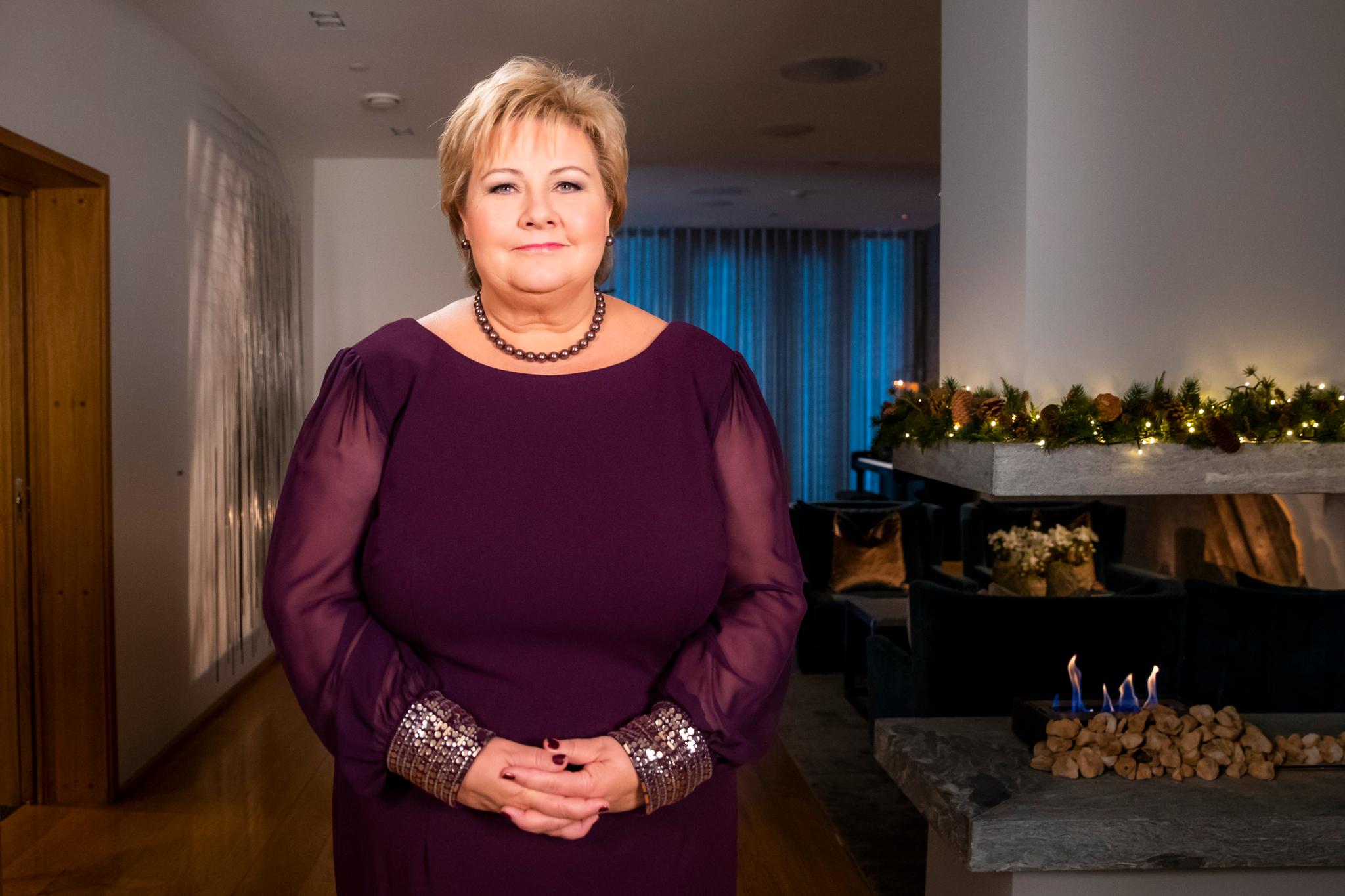 Statsminister Erna Solberg (H) holdt nyttårstalen 2018 i statsministerboligen. 