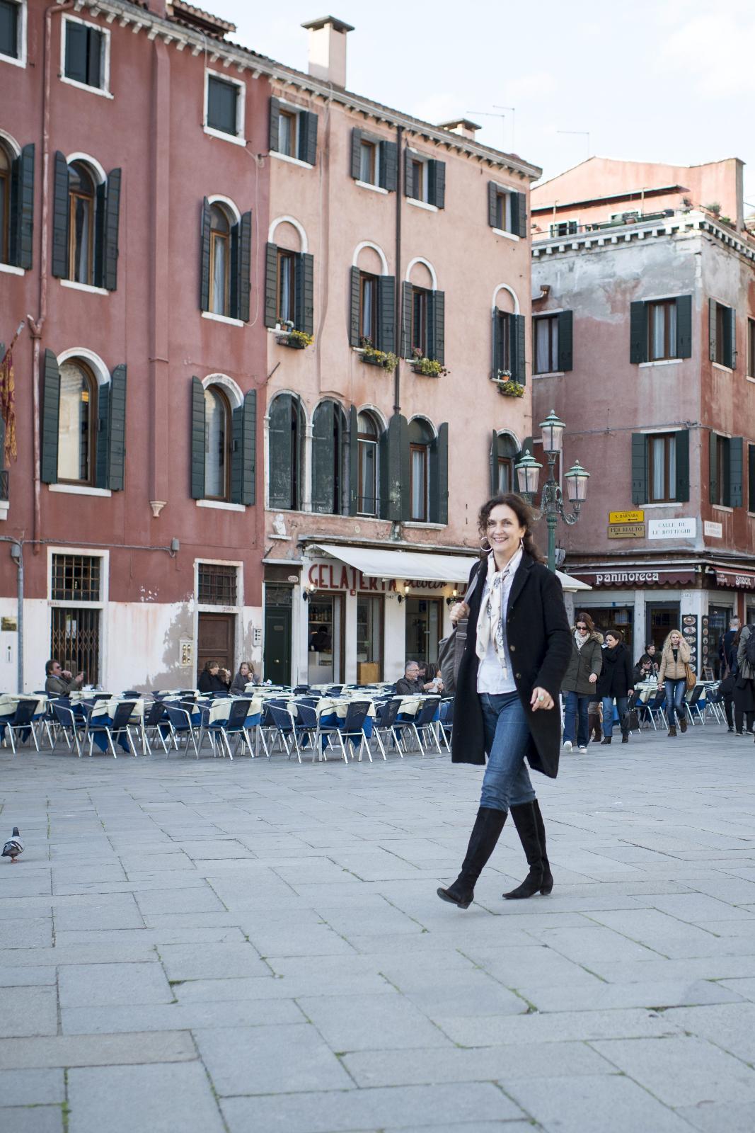 LOKALKJENT: Kristin Flood er norsk-italiensk og har bodd i Italia i nærmere 20 år. Hun elsker å vise frem Venezia til nordmenn som er på besøk.