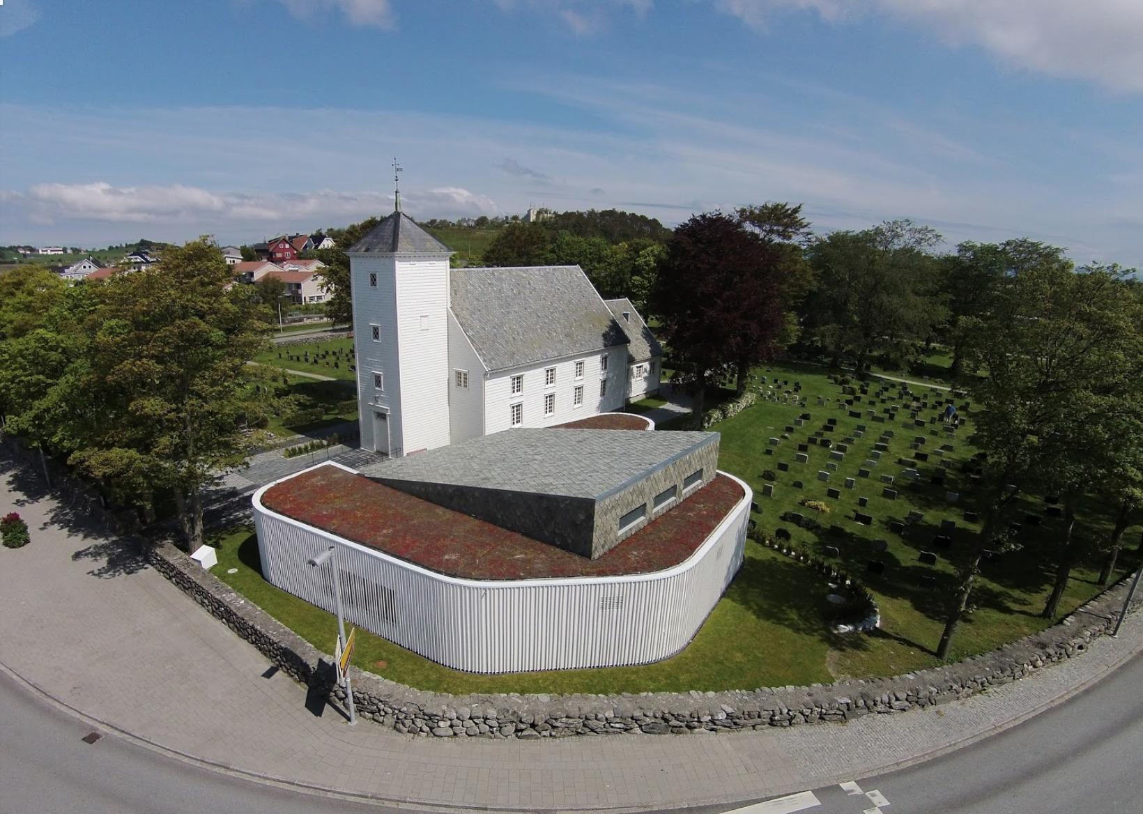 Besøket i Randaberg kirke er bra, men det er også i Randaberg nedgang i medlemmer innen Den norske kirke. Randaberg har nedgang i medlemmer de siste fem årene.