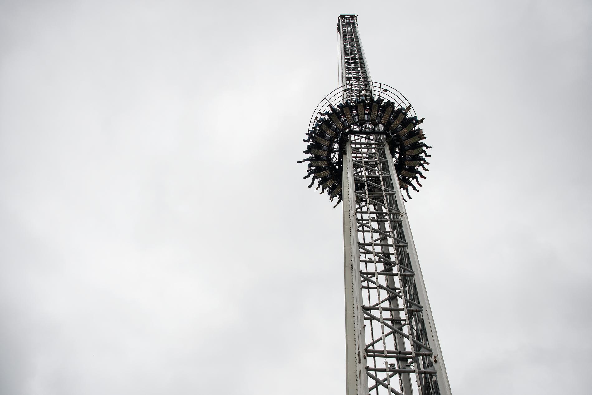 Droptårnet Stupet i Kongeparken skal gjennom vedlikehold og vil stå på lager gjennom vinteren. 