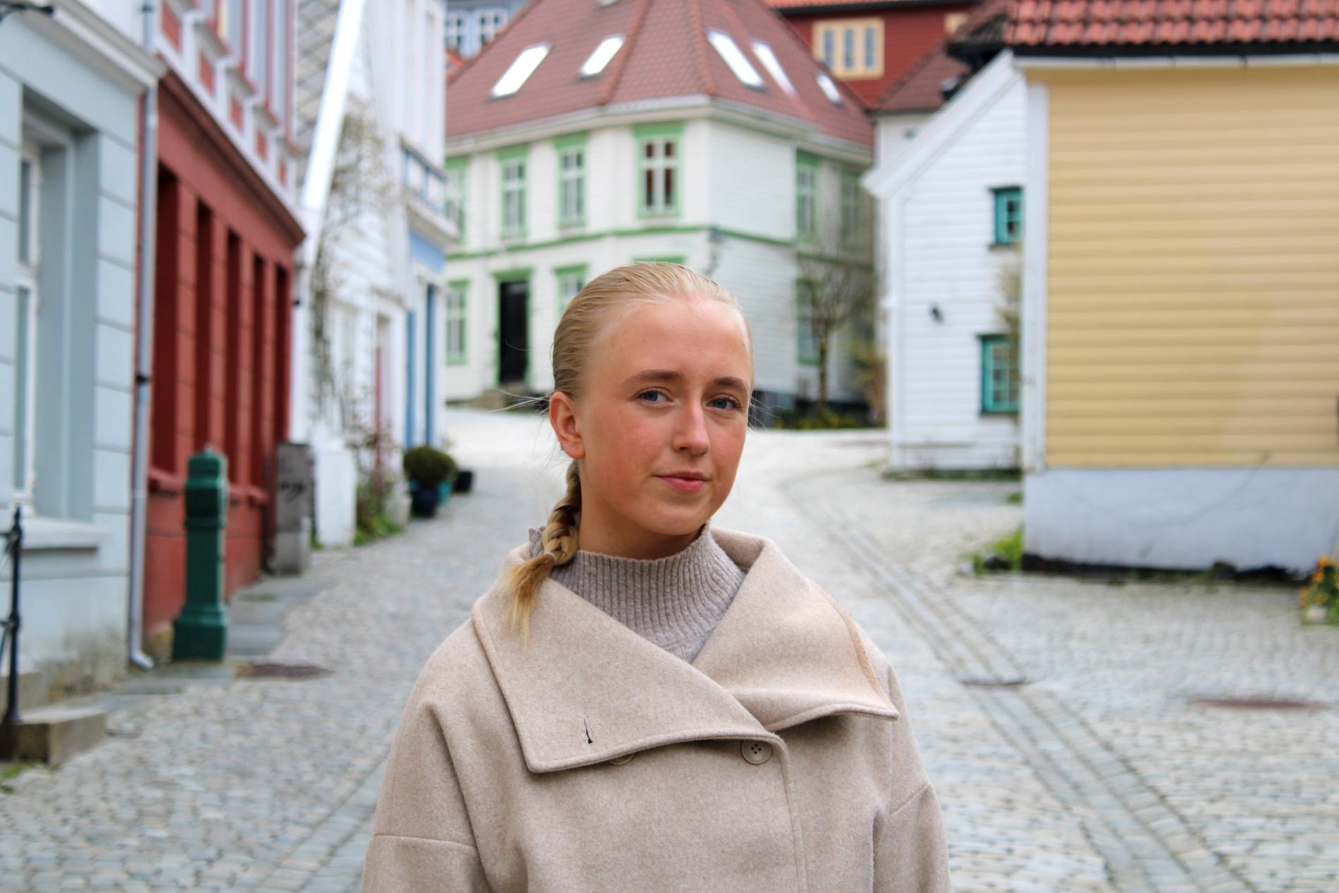 Leah Låstad Bjerkvoll har ikke møtt jevnaldrende som genuint bryr seg om klima og bærekraft. 