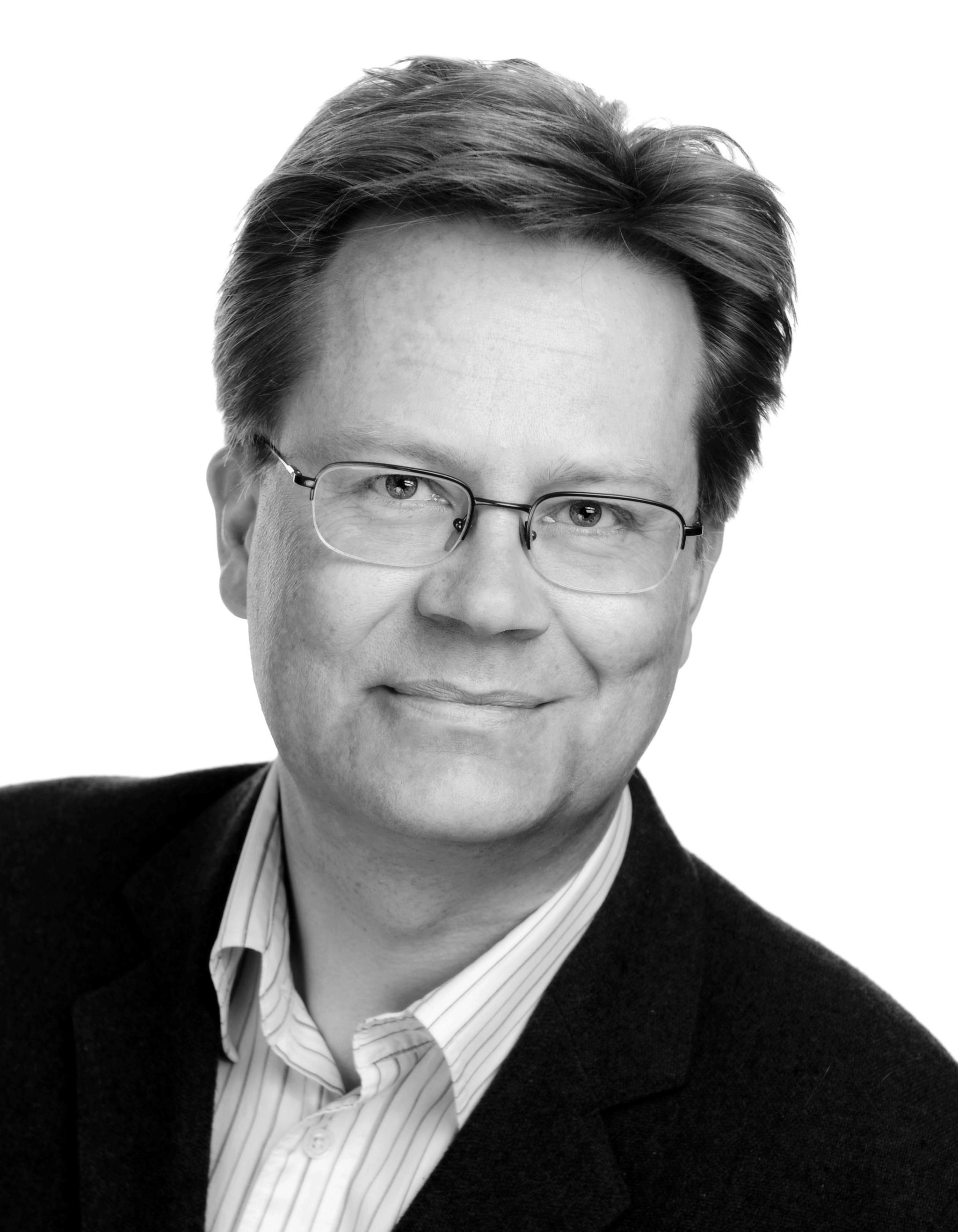 Medierevisjonen er en fast spalte for mediekritikk. Jan Arild Snoen (f. 1964) er journalist og kommentator i Minerva og skriver fast for Aftenposten.