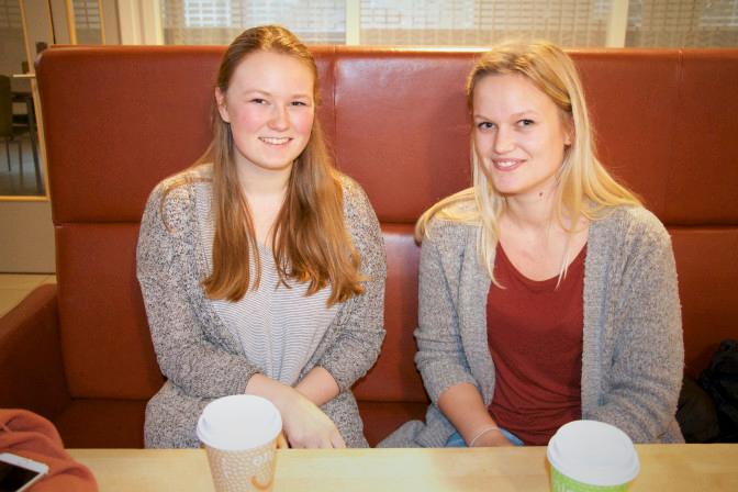 Hanne Thorkildsen (20) og Karoline Birkeland Syvertsen (22).