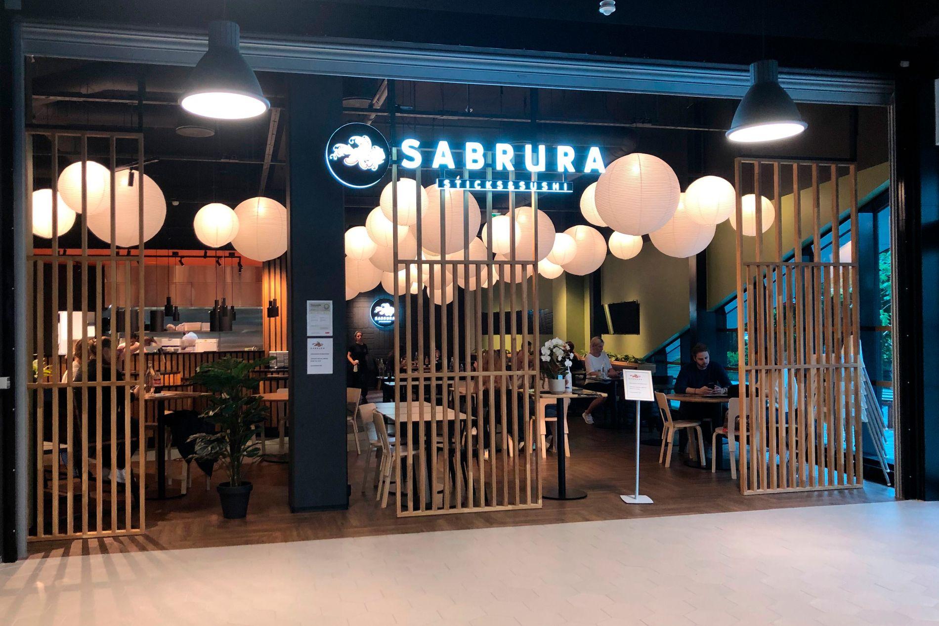 Sabrura har vokst raskt. I slutten av mai åpnet restauranten på Herbarium, videre følger utsalg på Kvadrat og Madla. 