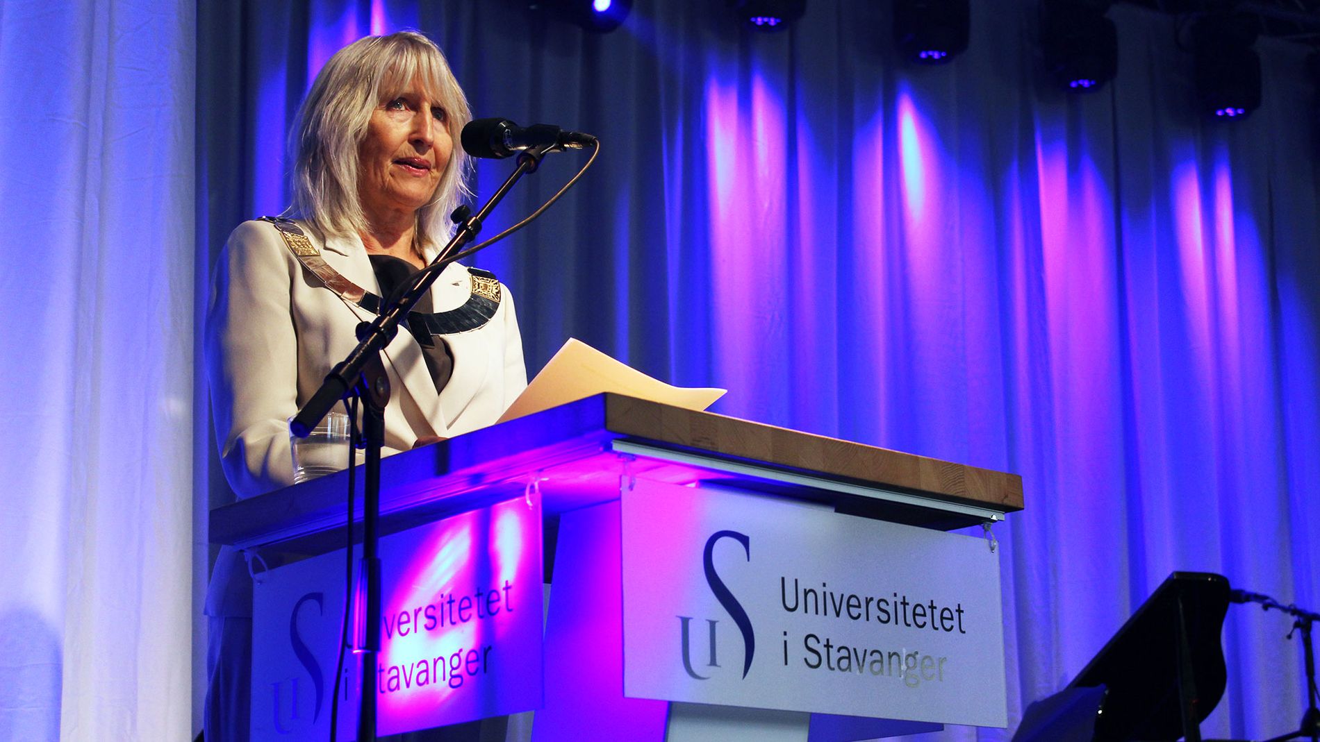 UiS-rektor Marit Boyesen nevnte aldri Langelands navn i talen, men gjorde det klart og tydelig at det er en nulltoleranse for mobbing og trakassering ved universitetet.  