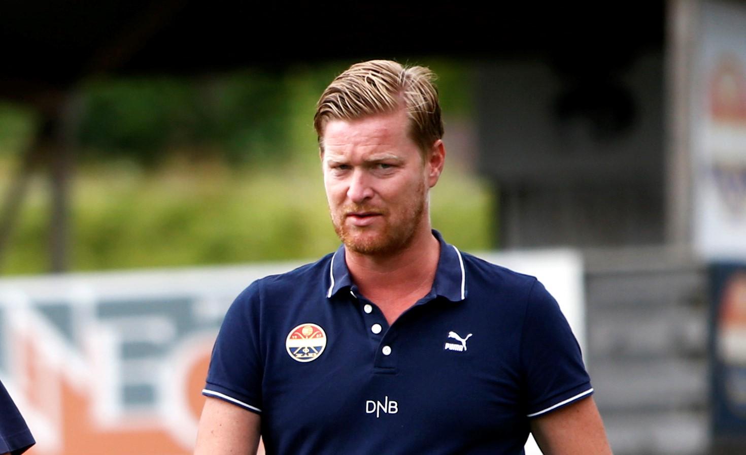 TRUFFET AV SYKDOM: Strømsgodsets seriestart mot Lillestrøm måtte utsettes på grunn av coronasykdom. Her er klubbens daglige leder, Magne Jordan Nilsen.