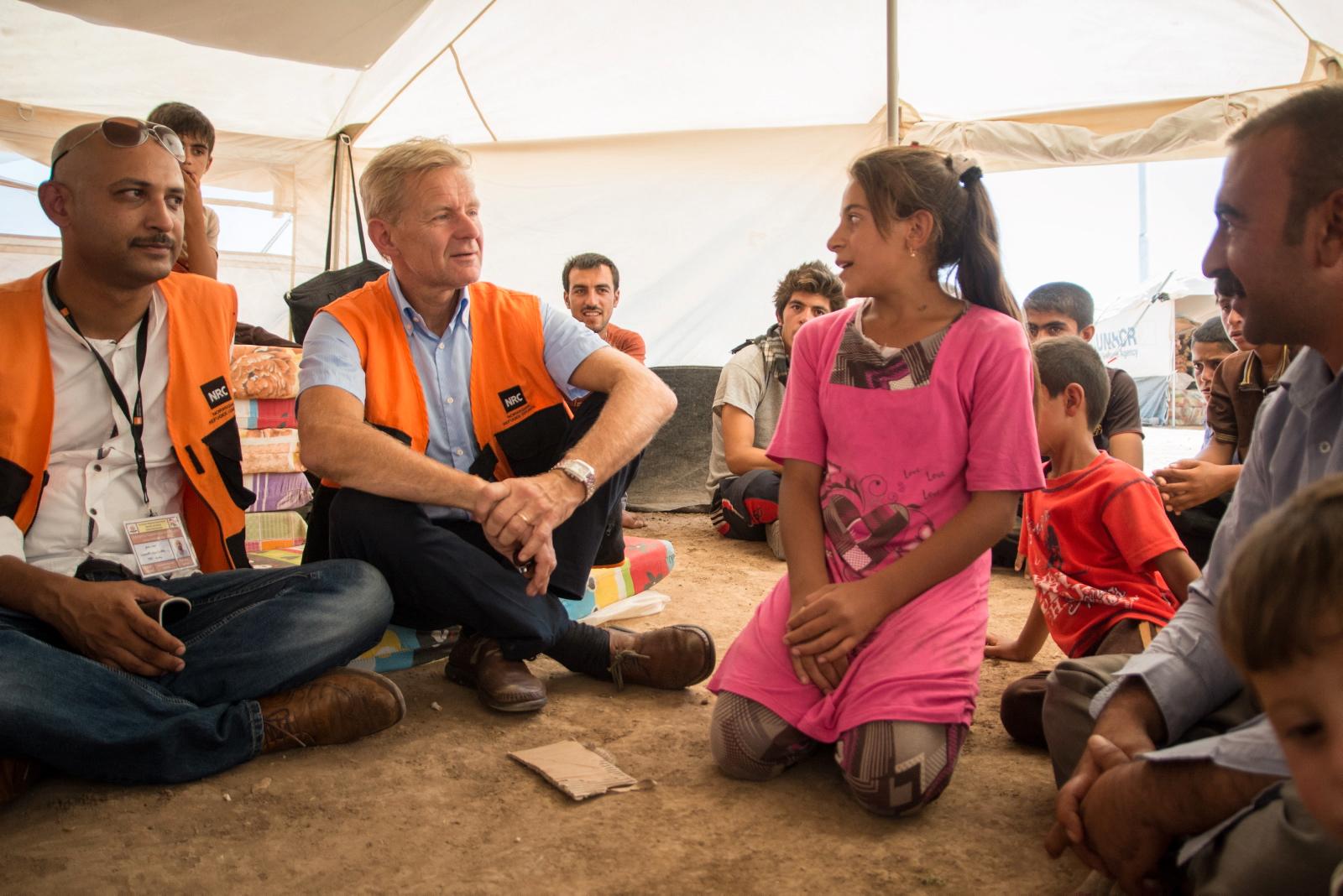 Mange flyktninger bor i telt. De kommer til å få det fryktelig kaldt om få måneder, advarer Jan Egeland.