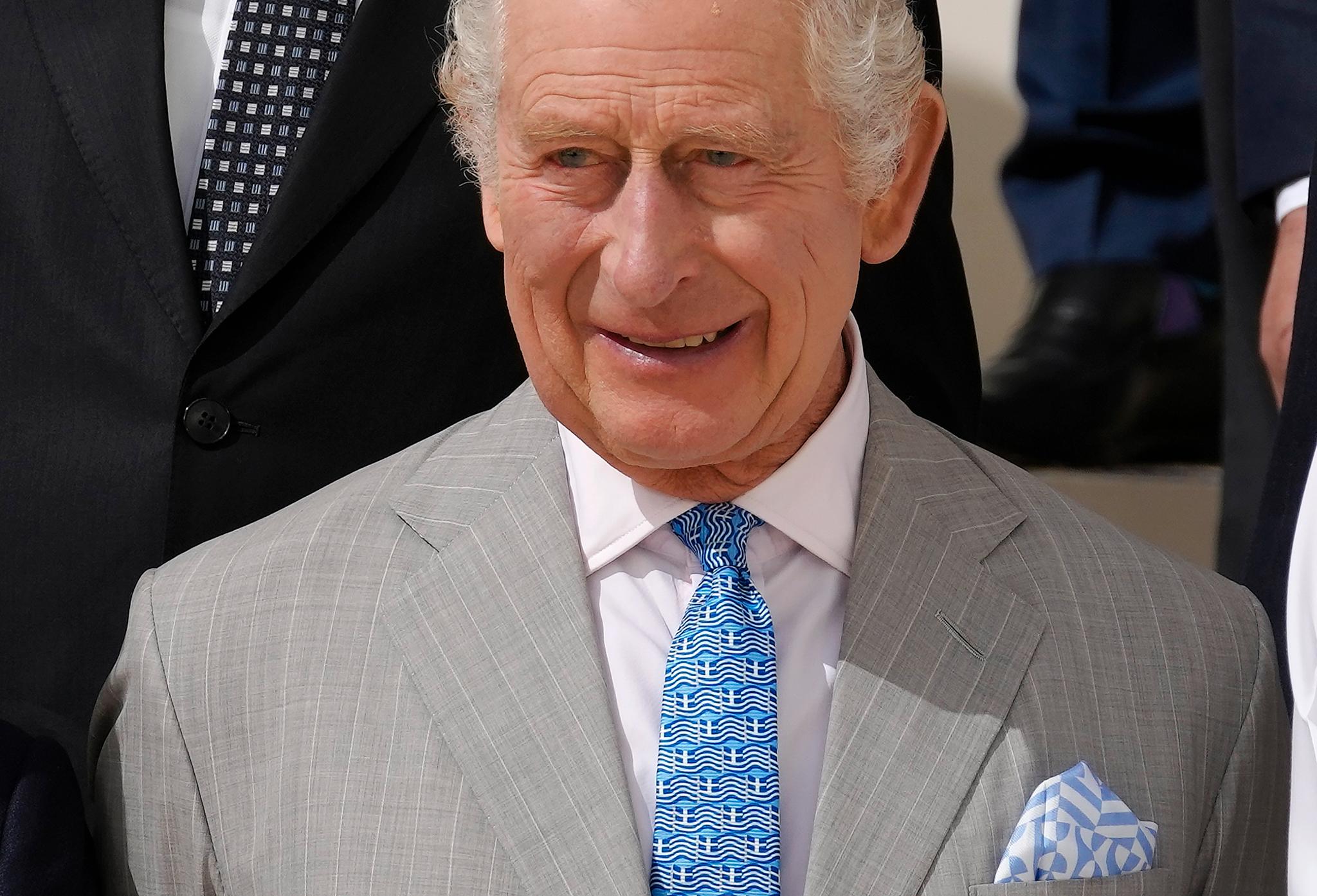 King Charles’ “Greek tie” creates a necklace