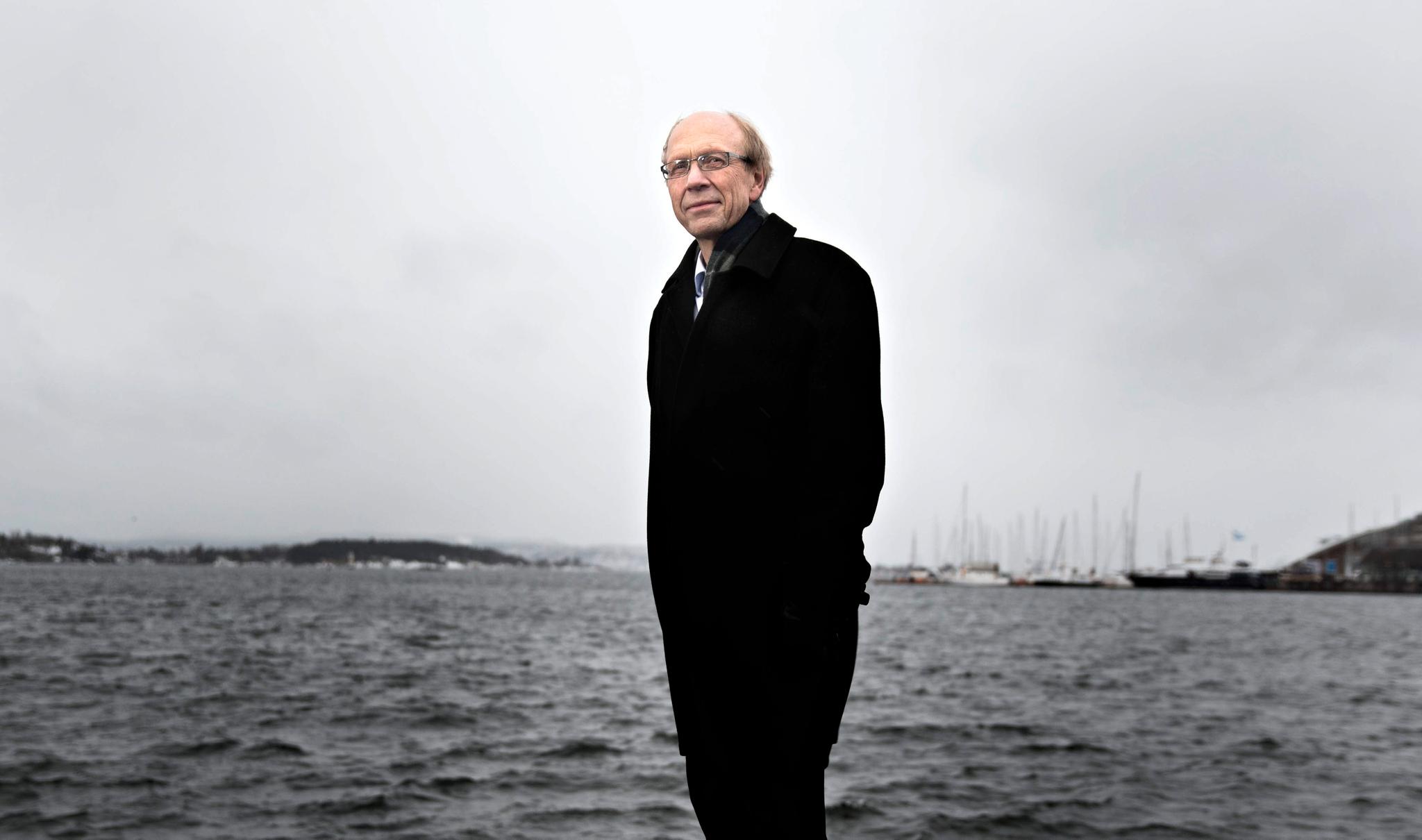 Knut N. Kjær ledet Oljefondet 1997–2008. Han er sterkt kritisk til finansminister Siv Jensens planer for fondets videre vei.