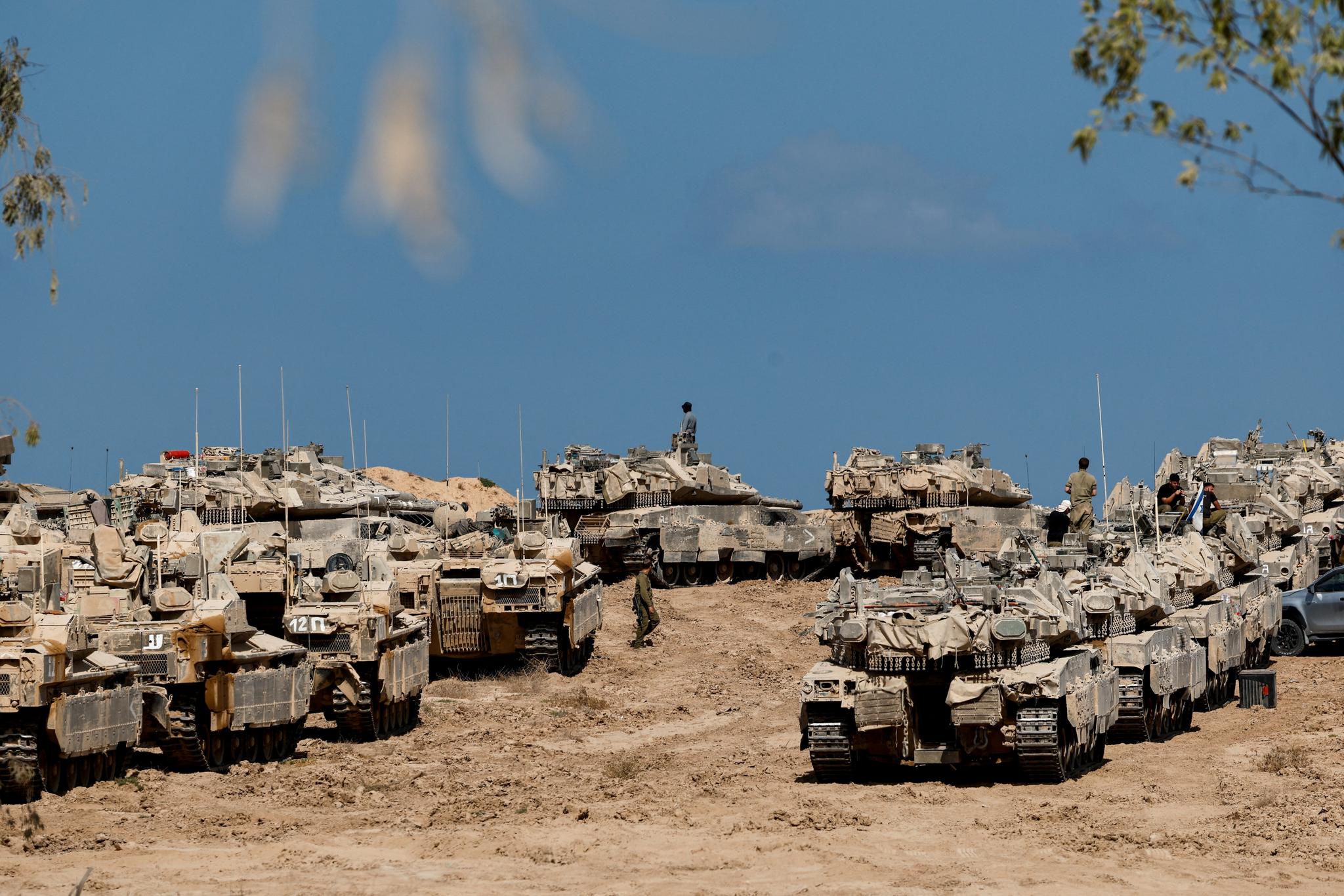 Omfattende bakkeinvasjon av Gaza by har startet. Dødstallene stiger.