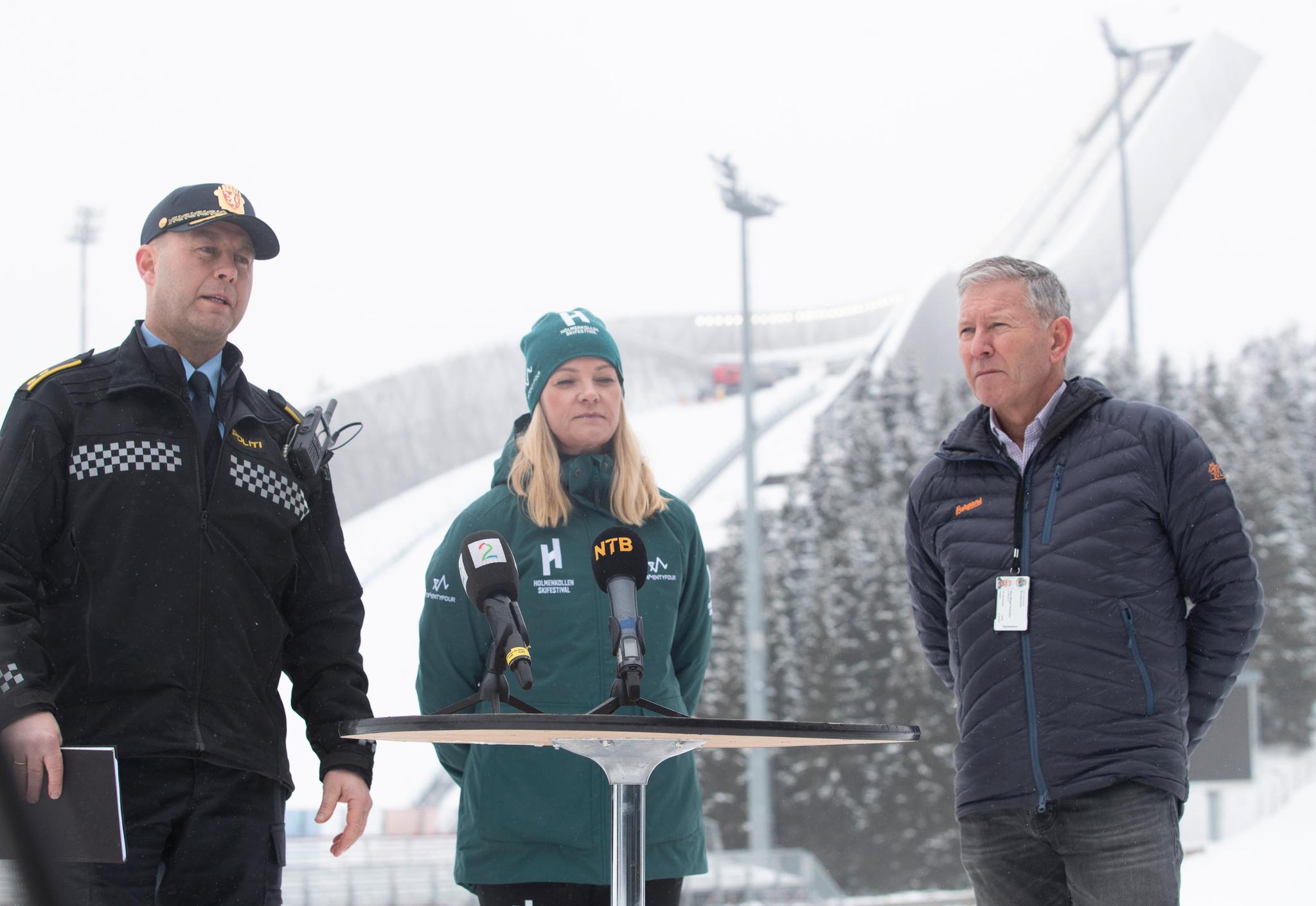 Daglig leder i arrangørselskapet Kristin Vestgren Sæterøy møtte pressen sammen med en representant Erlend Frigaard for politiet og Roy Birger fra Oslo kommune tirsdag. 