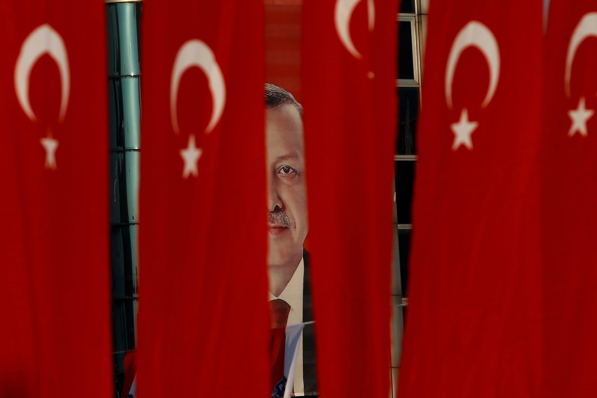  Det er en grov underdrivelse av Aftenposten å mene at president Erdogan har fått «enda større mulighet til å påvirke domstolene». Han bestemmer alt, skriver Anne Christine Kroepelien. 