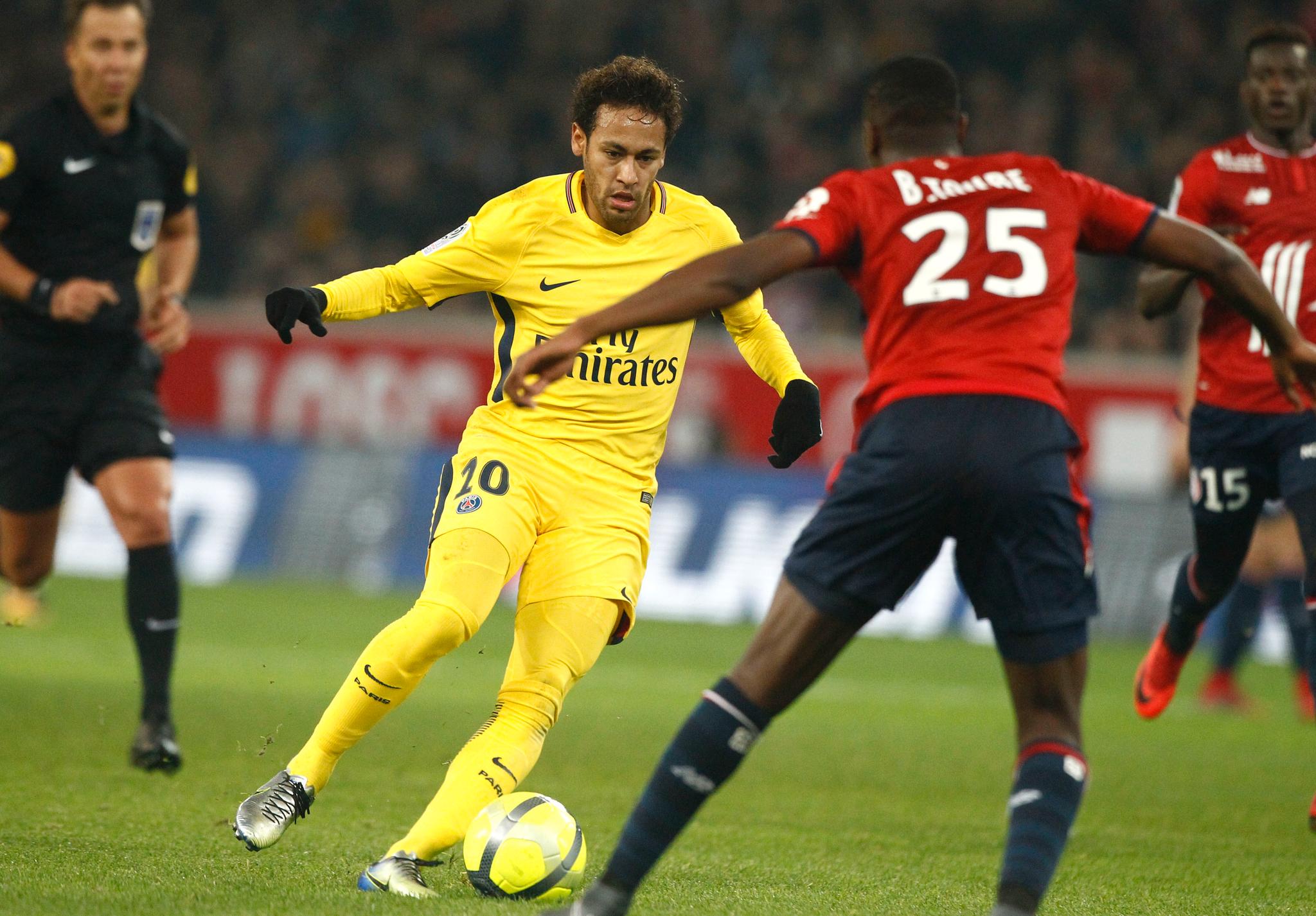 Den brasilianske stjernespilleren Neymar jr. ble kjøpt av PSG for 222 millioner euro i strid med reguleringene om «financial fair play».