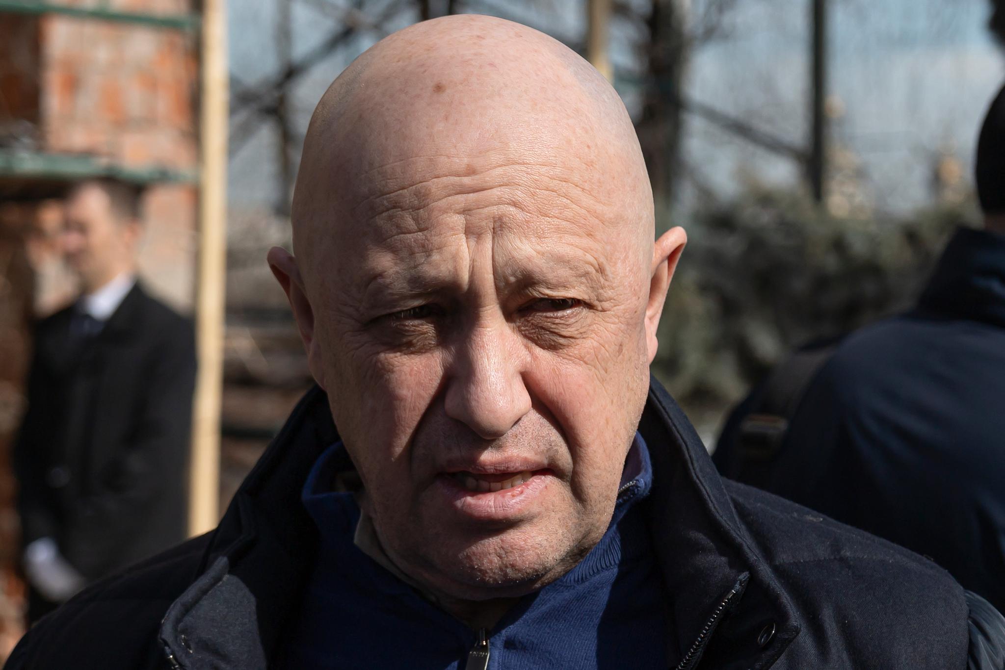 Wagner-sjef Jevgenij Prigozjin hevdet lørdag at leiesoldatgruppen har full kontroll over Bakhmut i Ukraina. Litt senere hevdet også russiske myndigheter å ha kontroll over byen. 