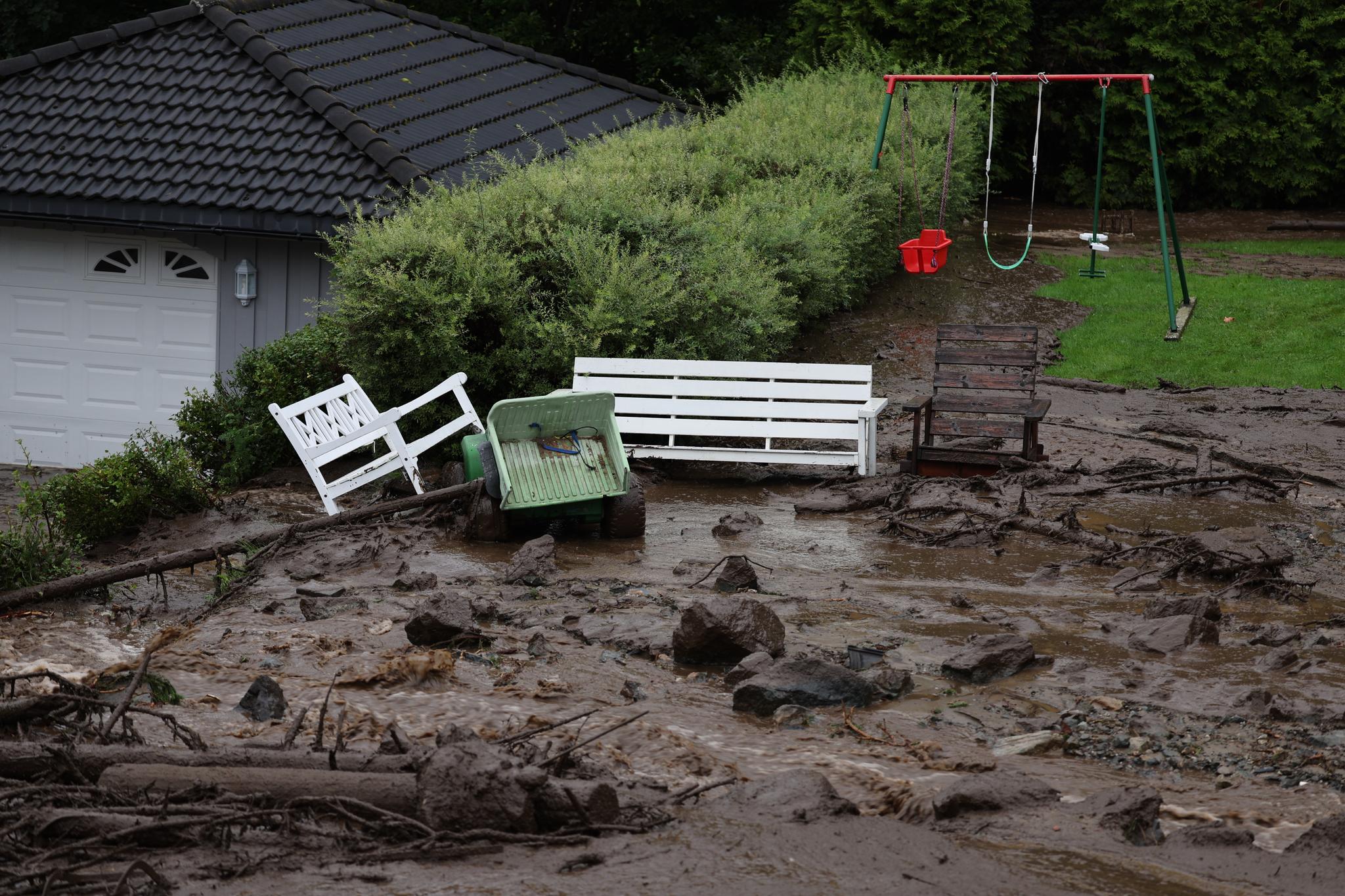 Severe Flooding Expected in Western Areas with Continued Rainfall