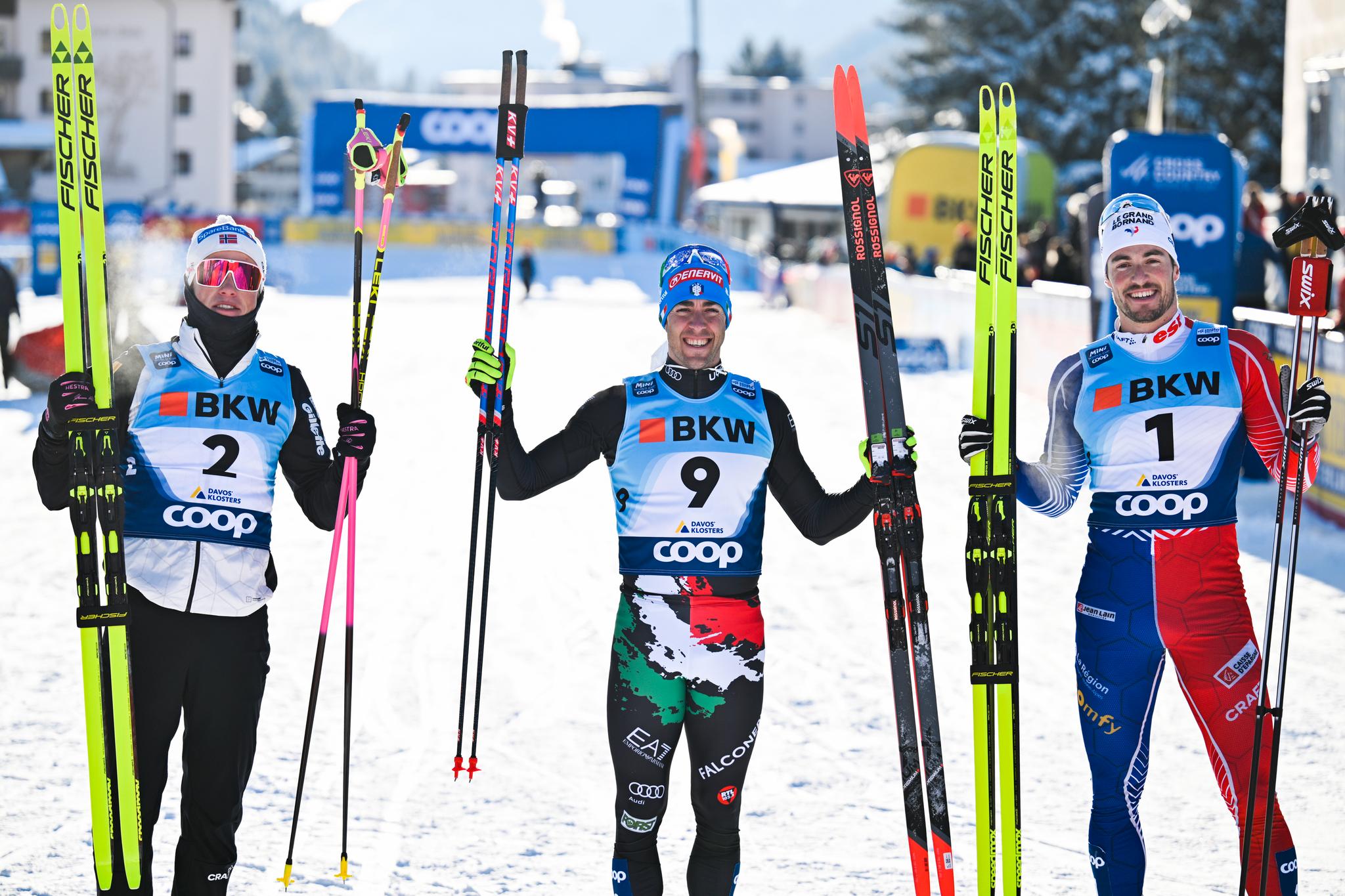 Johannes Høsflot Klæbo, Federico Pellegrino og Lucas Chanavat etter sprinten i Davos for to uker siden. 