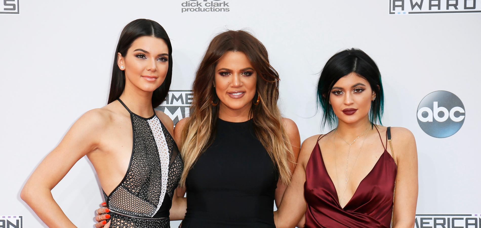 Kendall Jenner (t.v.), Khloe Kardashian og Kylie Jenner. Foto: Scanpix