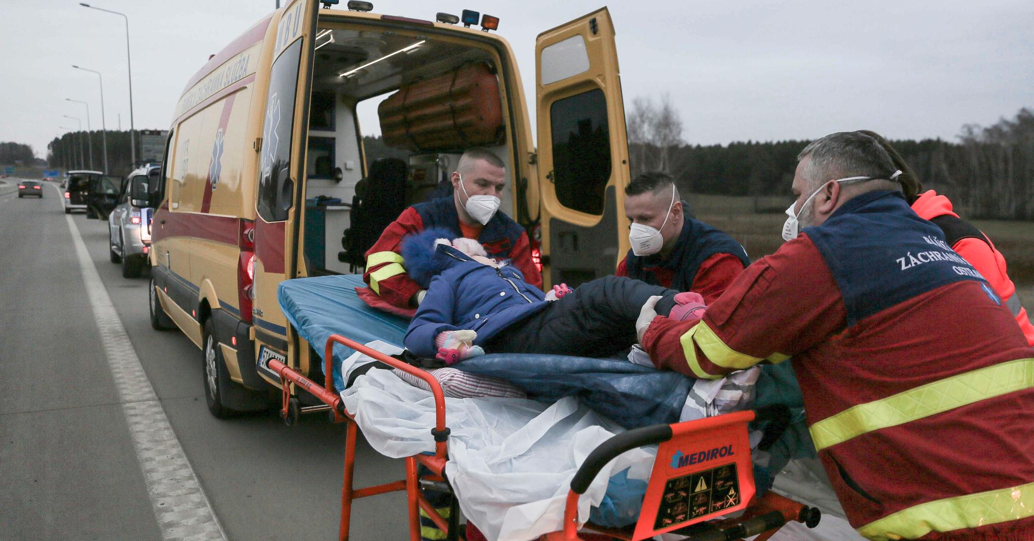 Norge har tatt imot i underkant av 70 ukrainske pasienter siden krigens utbrudd. Bildet er fra mars ved den polske grensen til Korczowa, sørøst i landet.
