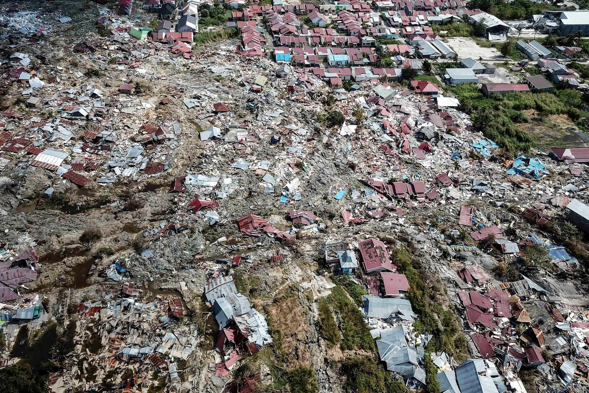  Ødeleggelsene er store i Peotob-distriktet ved Palu. Foreløpig har ikke hjelpen nådd frem til mer fjerntliggende områder.