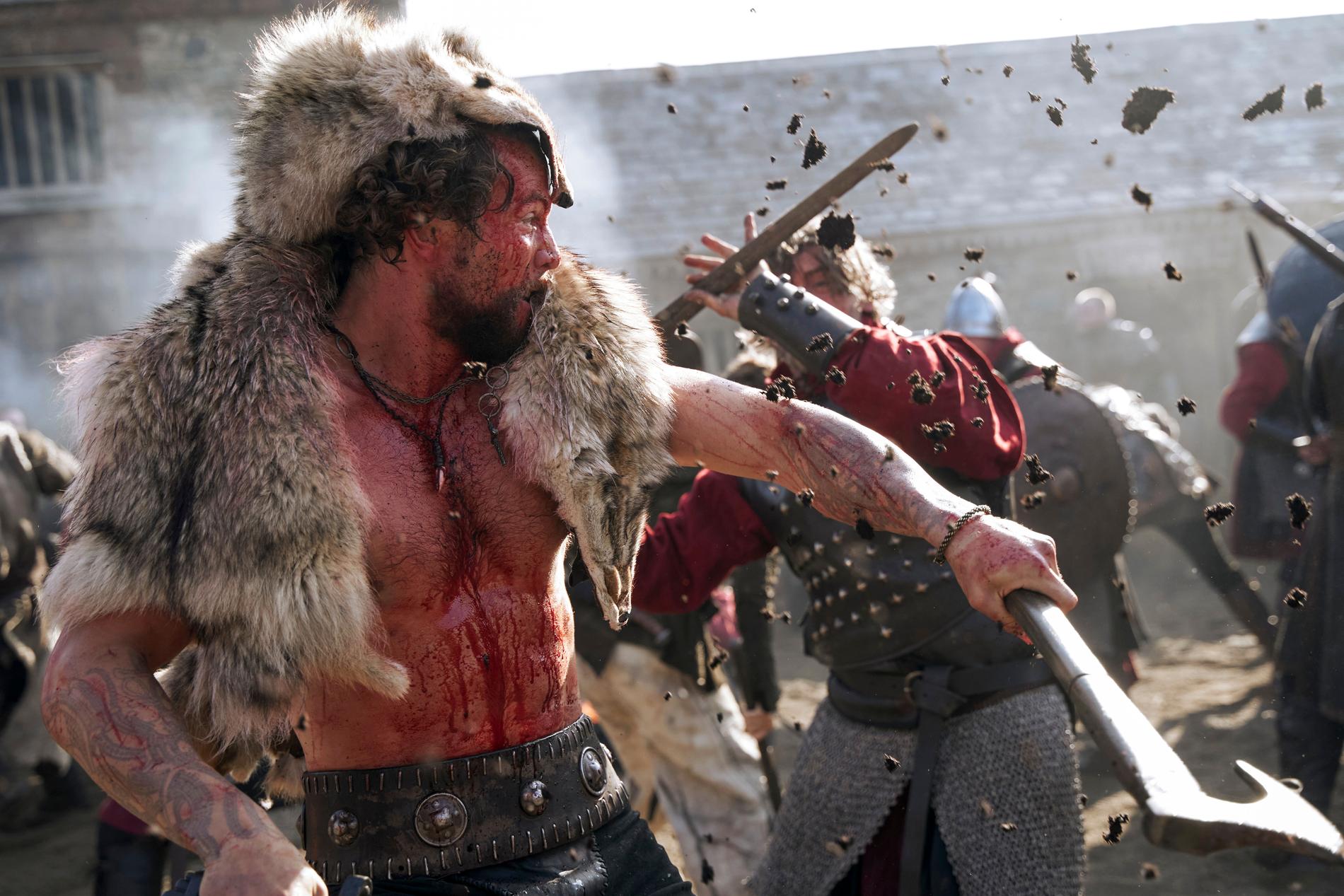 Leo Suter spiller Harald Hardråde i «Vikings: Valhalla», som har februarpremiere. 