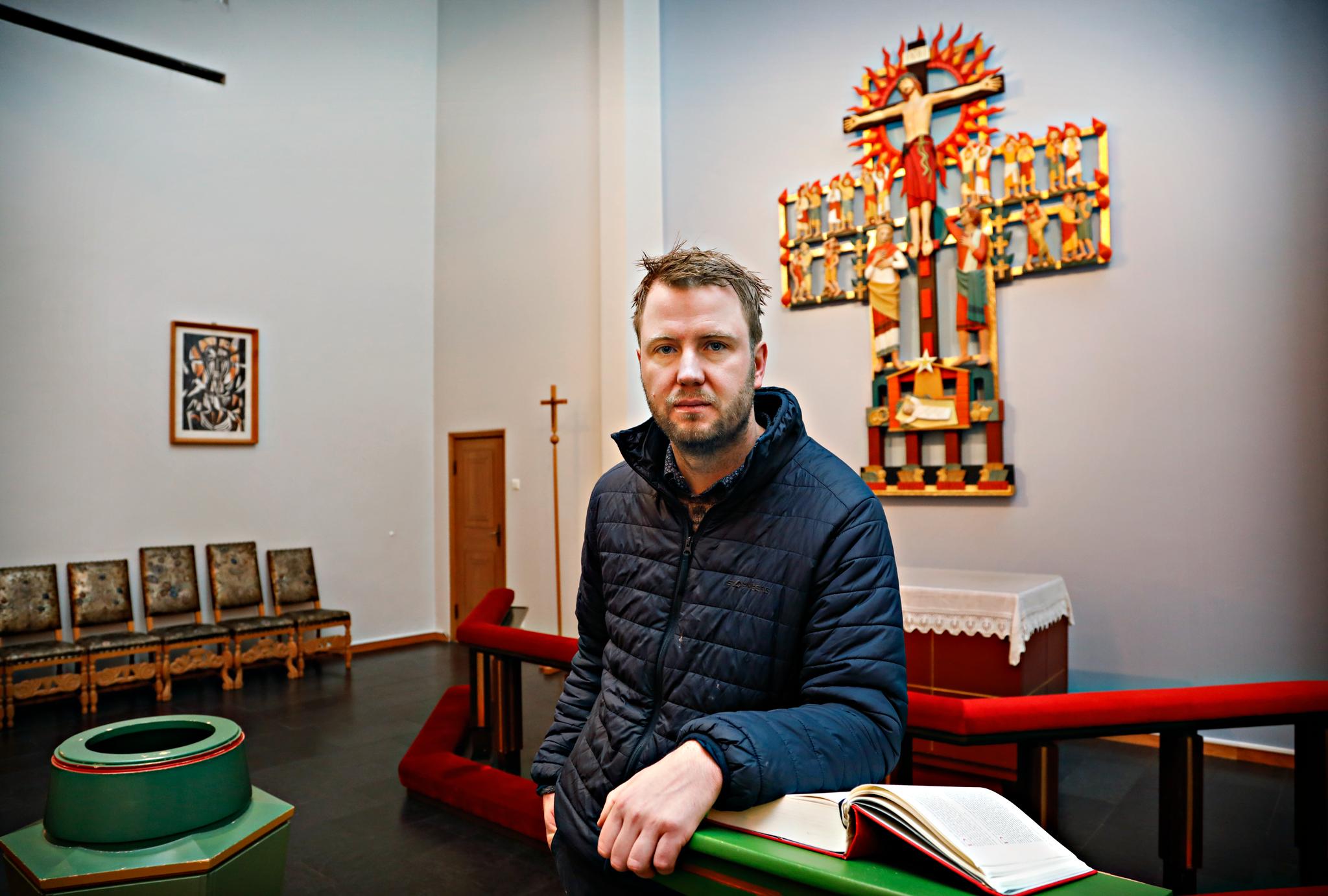 Prest Torbjørn Brox Webber fikk applaus i Kirkenes kirke da han i juleprekenen snakket om den spionanklagede Frode Berg.