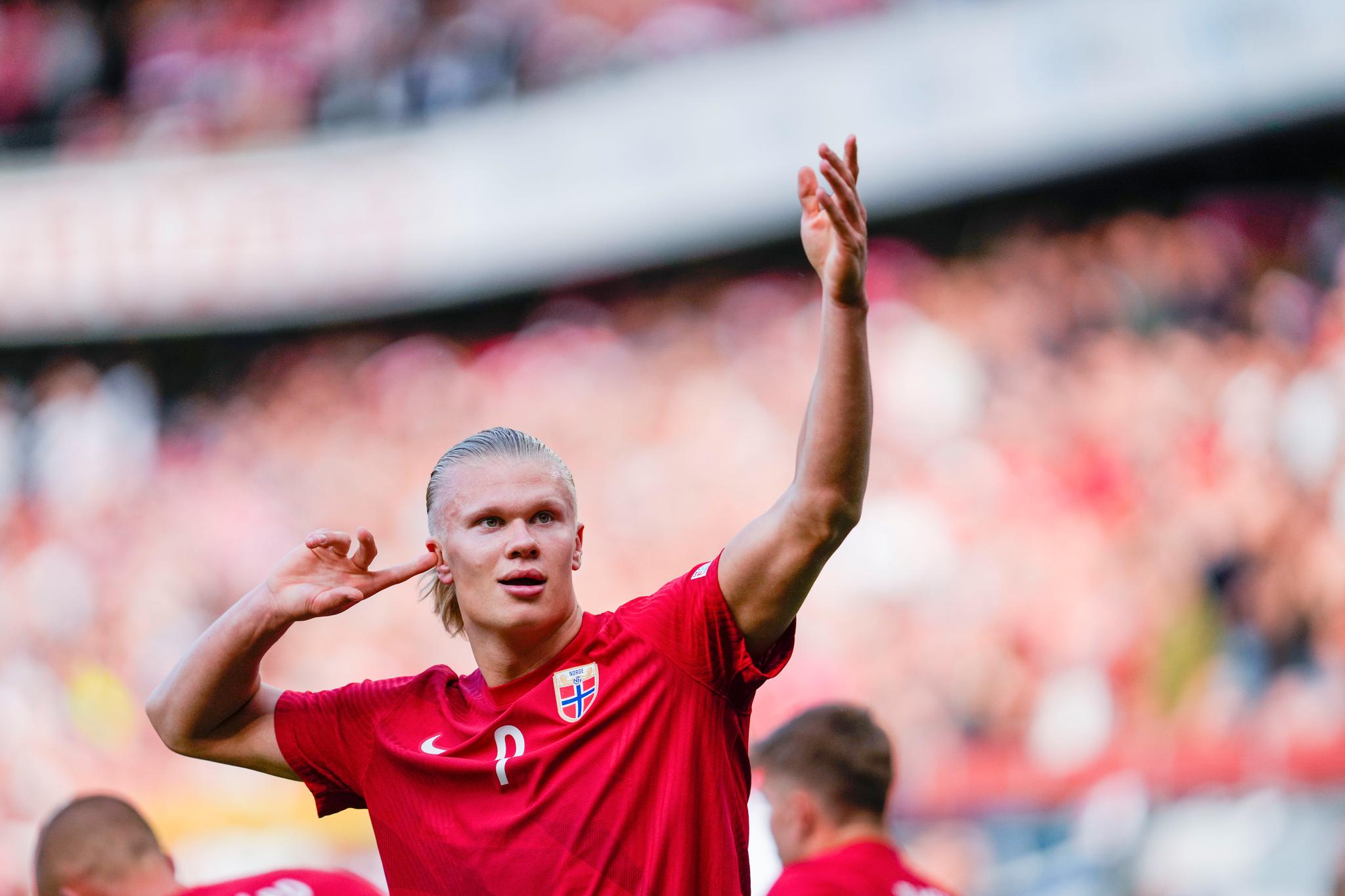 Erling Braut Haaland nøt lyden fra norske supportere etter sin 1–0-scoring.