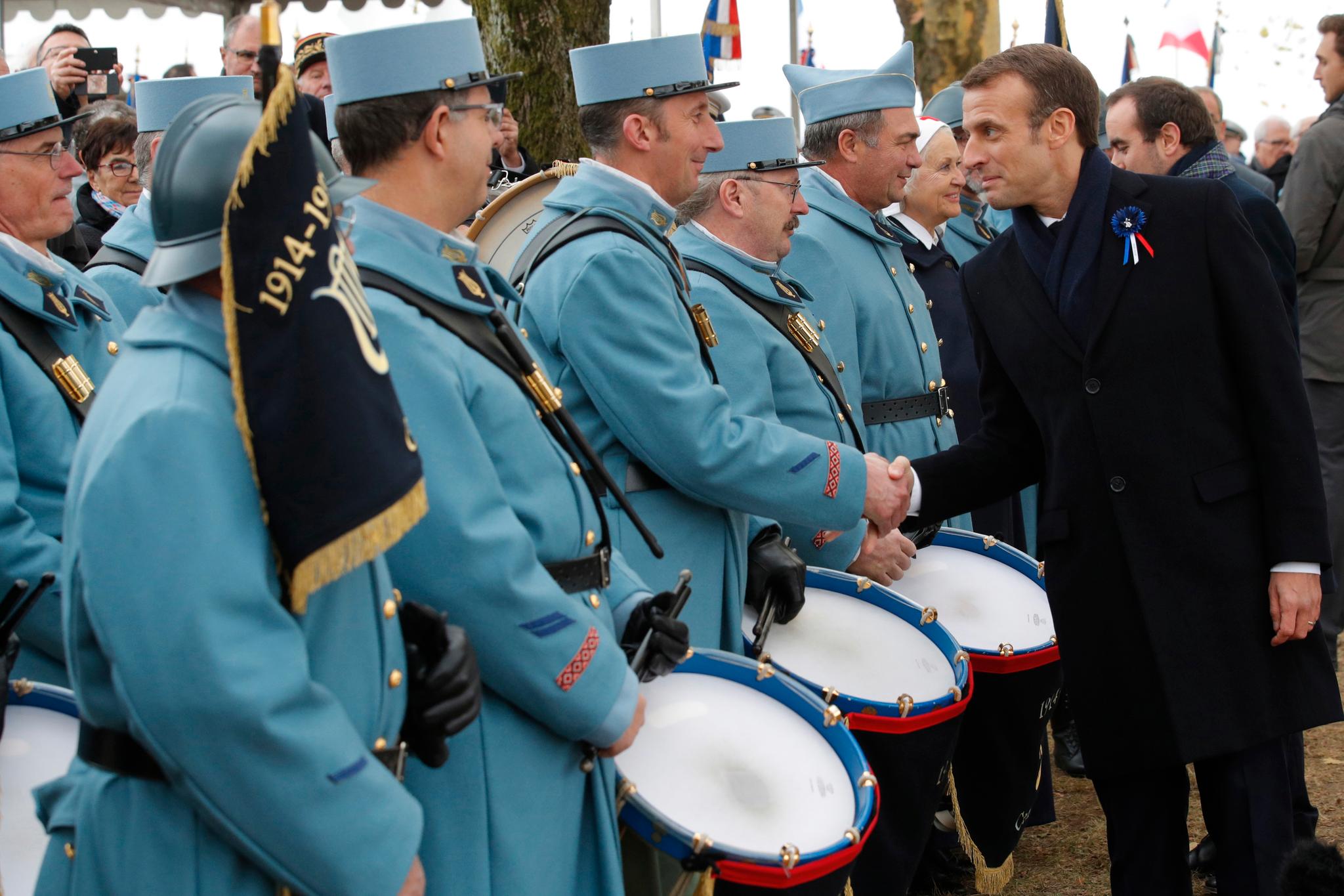 Emmanuel Macron har denne uken reist på kryss og tvers nord i Frankrike til de gamle dødsmarkene på vestfronten, fra Verdun til Somme. 