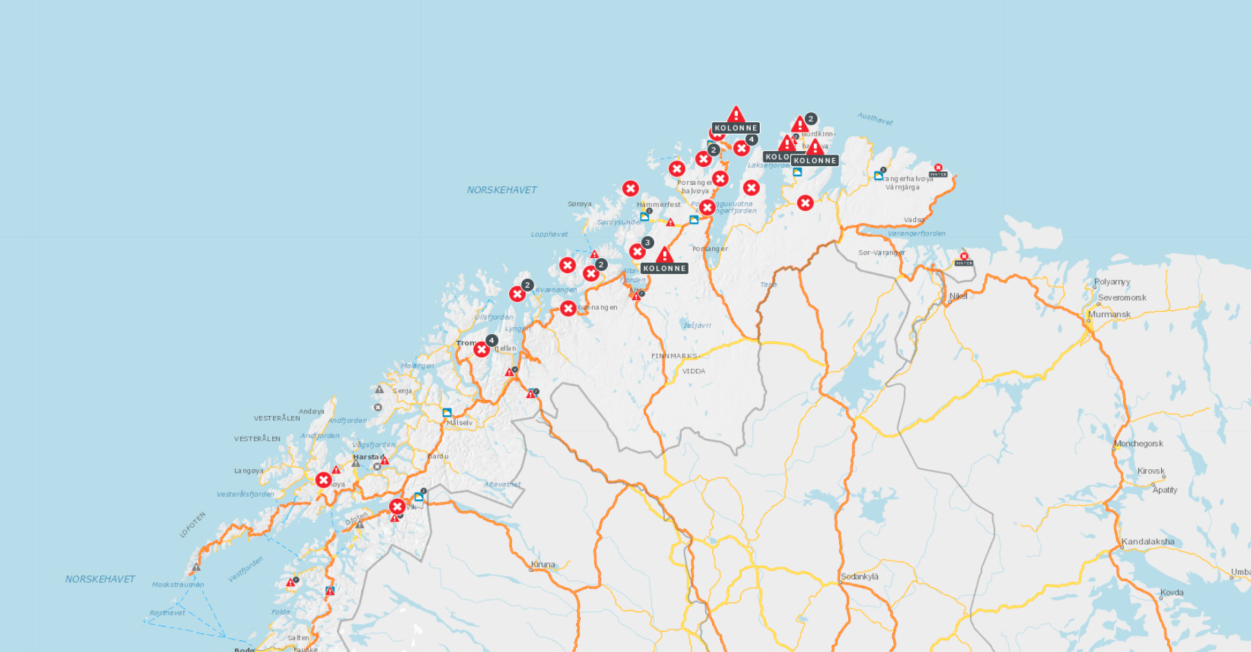 Svært mange veier er stengt i Troms og Finnmark også fredag morgen. I tillegg er det kolonnekjøring flere steder.