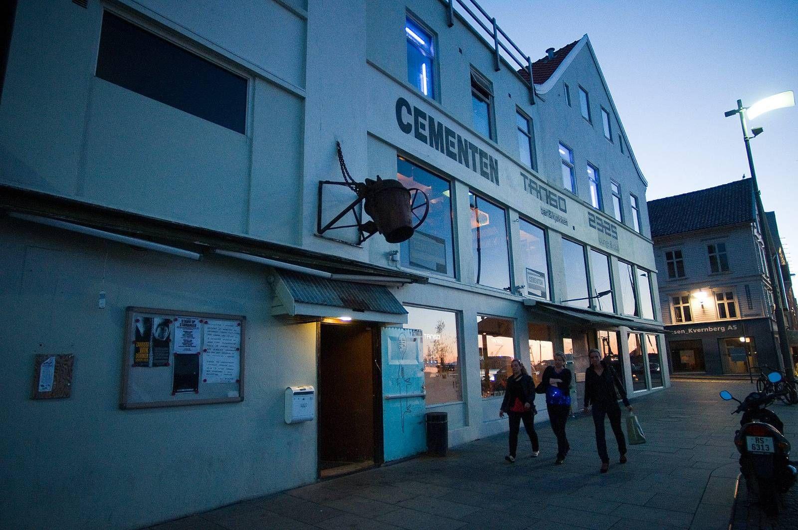 Tirsdag kveld åpner Cementen. Nattklubben blir den første i byen som holder åpent helt til klokka 03.00 siden landets uteliv ble pålagt å stenge 12. mars.  
