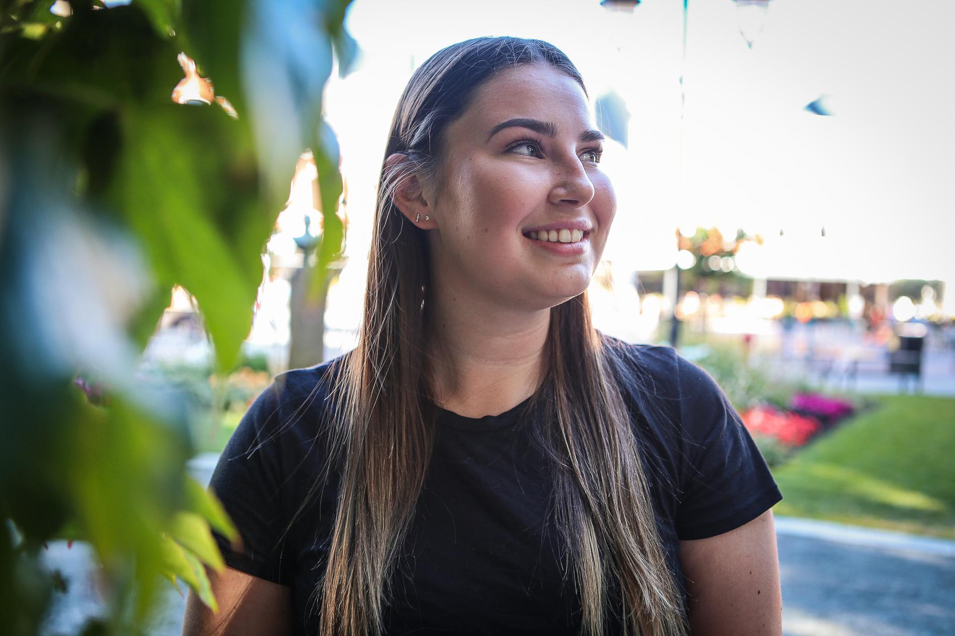 Bachelorgraden i utviklingsstudier ved UiA har ikke bare gitt Frida Neverdal (22) muligheten til internasjonale møter med mennesker, men også få innsyn i lokal kultur og unike ferieopplevelser under utveksling i Amerika og Asia.