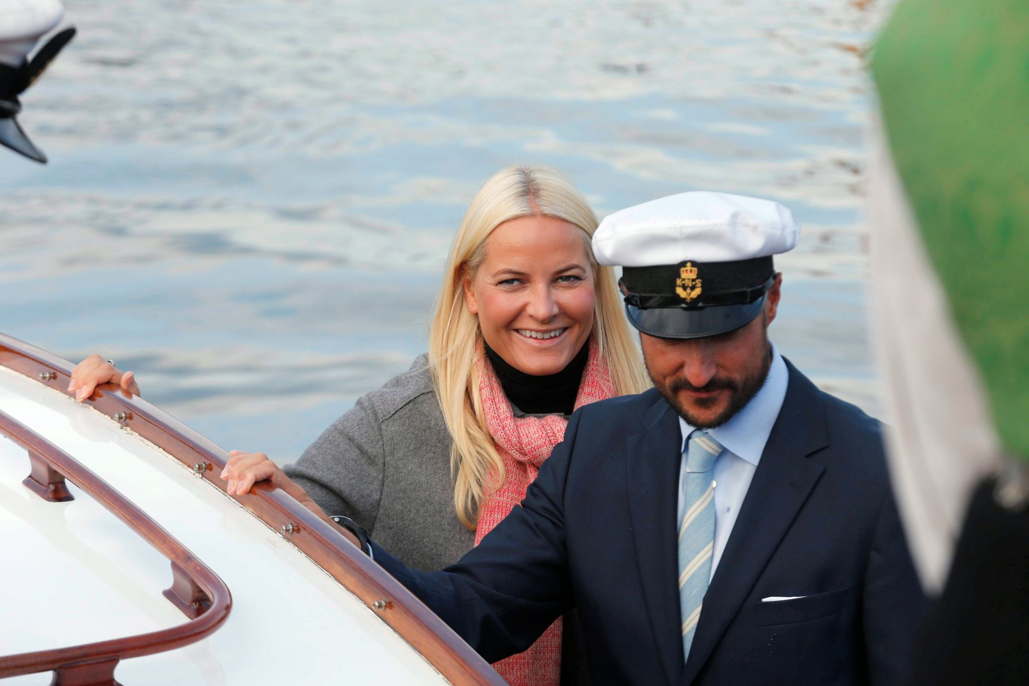 kronprinsparet yacht ferie
