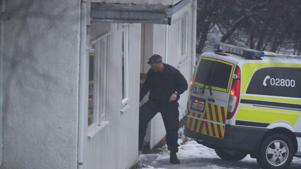 Politiet ransaket en leilighet i Steinkjer da de kom over en mistenkelig gjenstand.