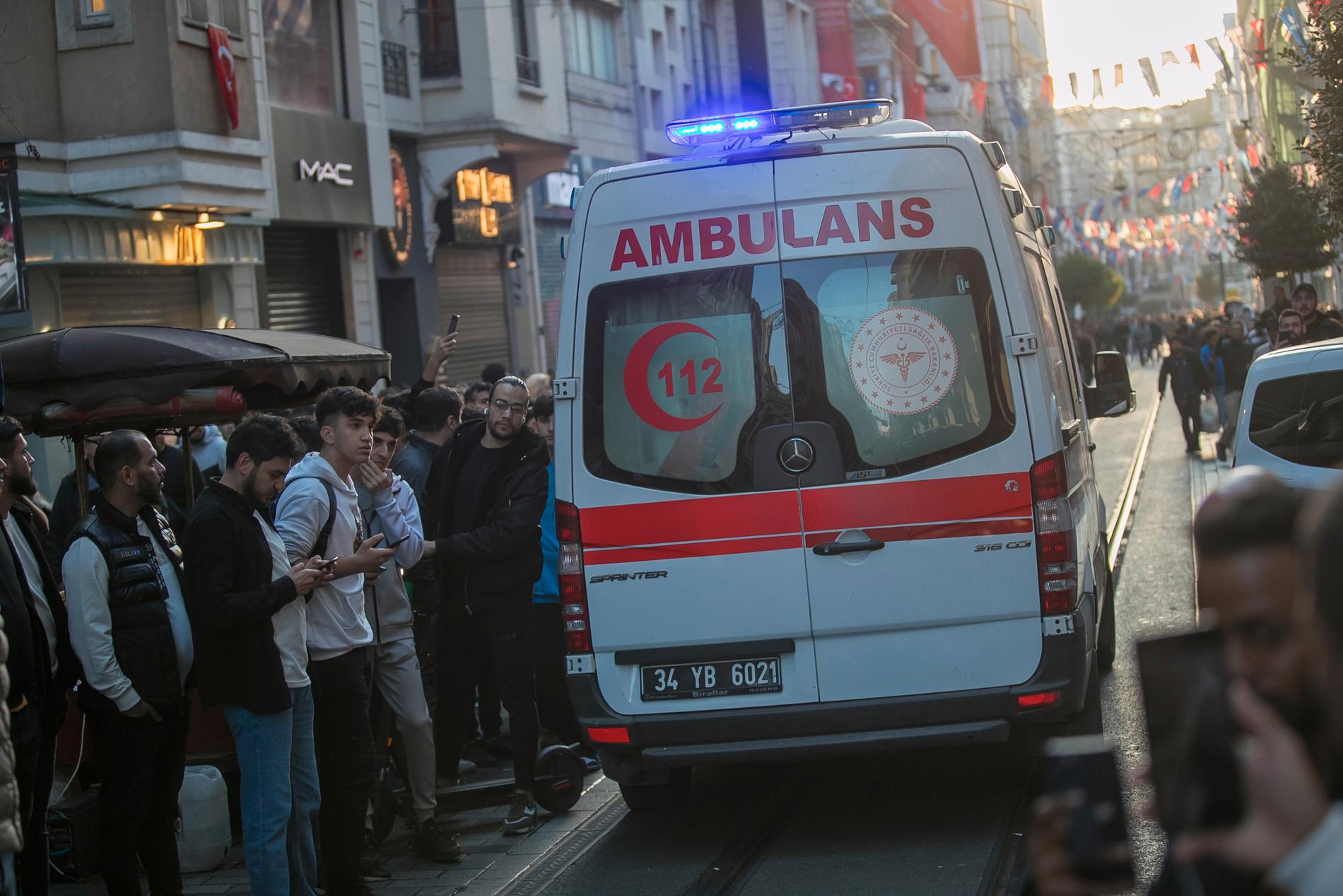 En person er pågrepet og mistenkt for å så bak eksplosjonen i Istanbul søndag ettermiddag. 