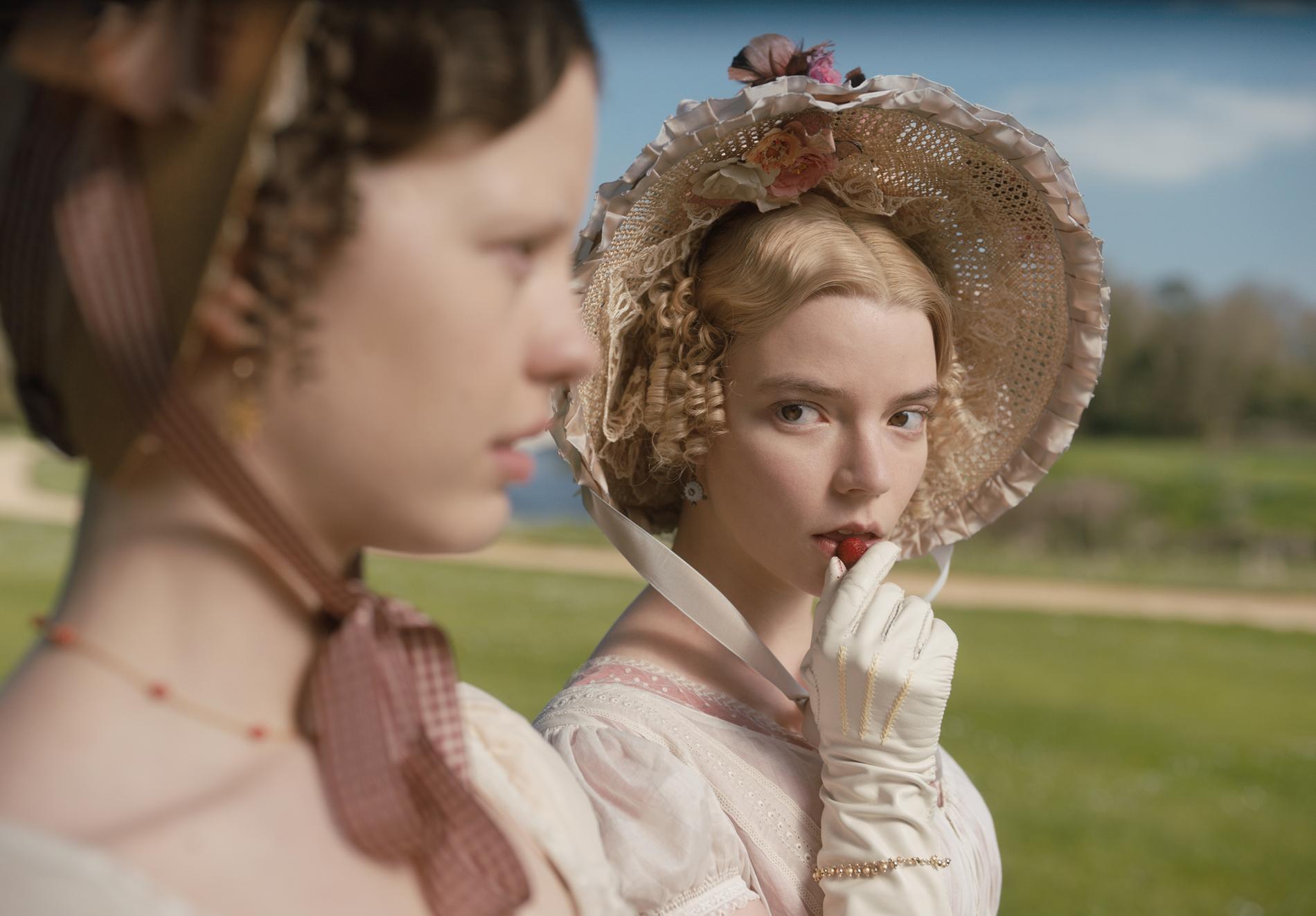 Kostymedramaet «Emma», basert på Jane Austens roman, skulle hatt kinopremiere 13. mars. Nå blir det strømmepremiere i stedet.