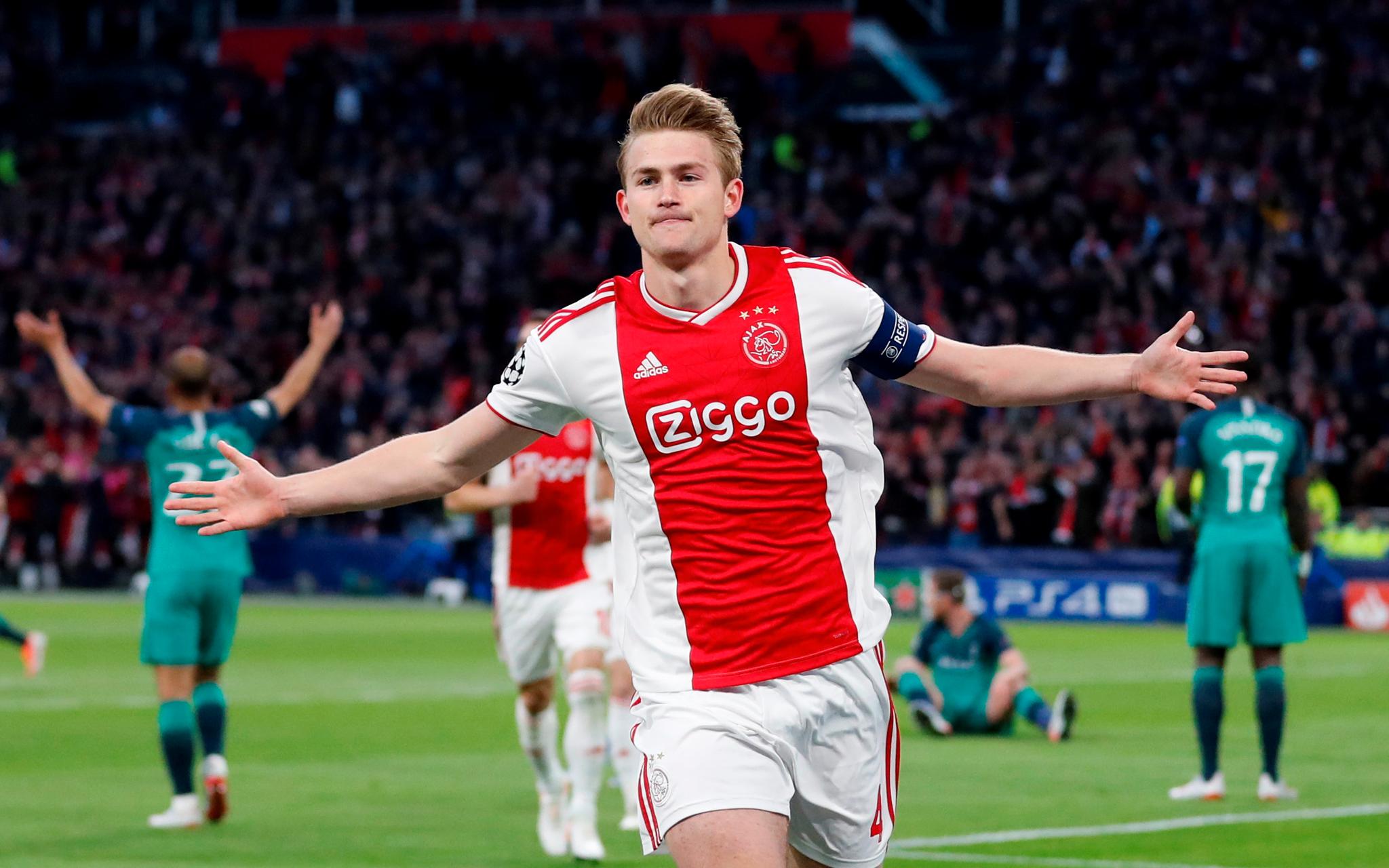 Matthijs de Ligt sendte Ajax til himmels etter fem minutter.