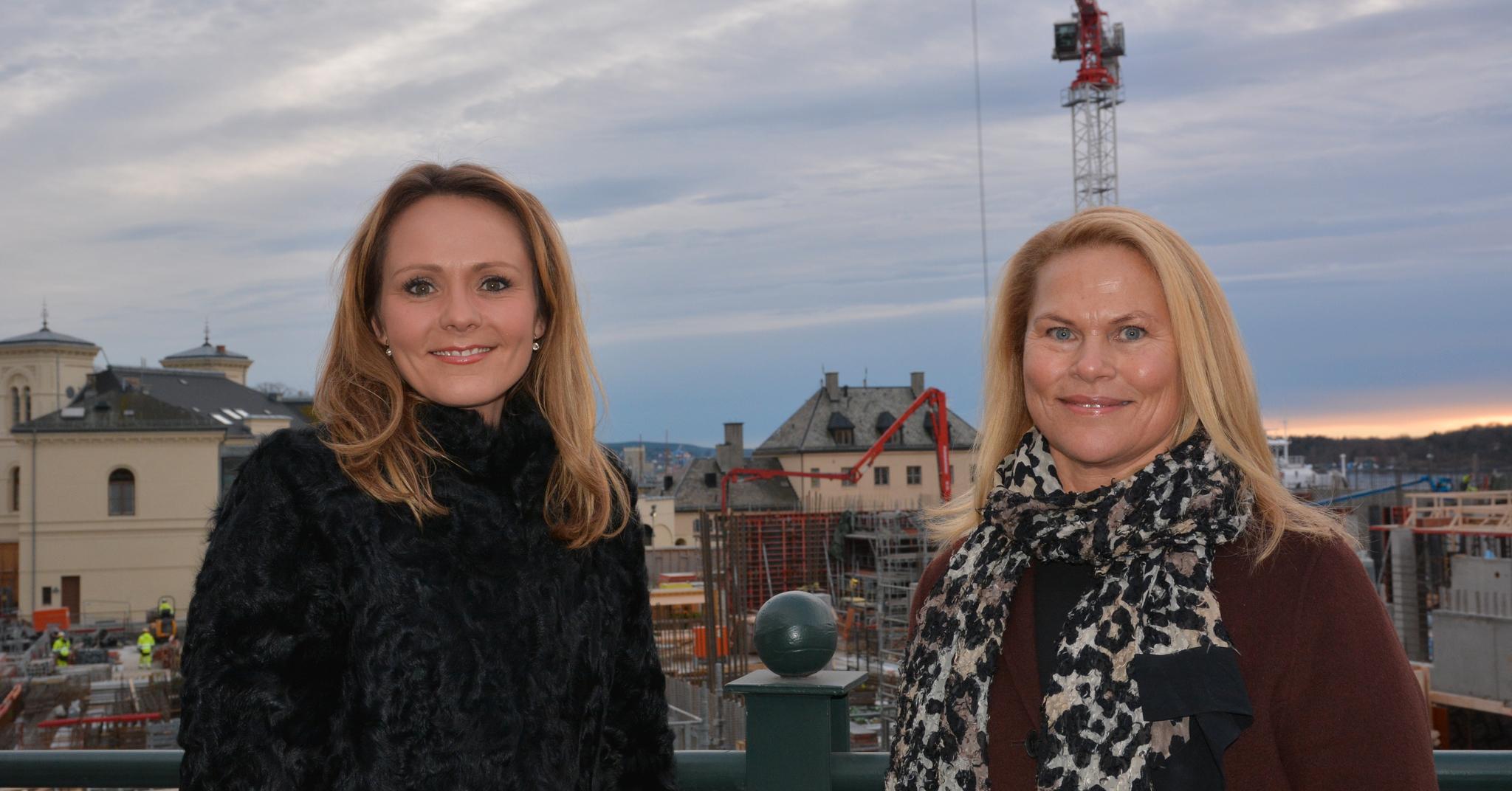 Kulturminister Linda Hofstad Helleland og nyutnevnt styreleder i Nasjonalmuseet, Linda Bernander Silseth.