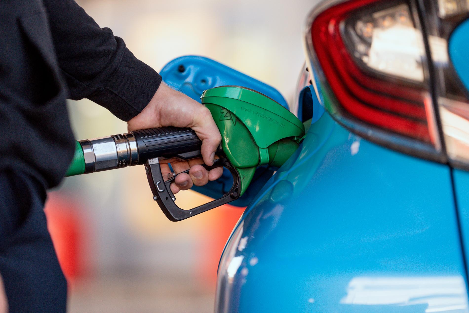 NAF slår alarm om skadelig bensin. 